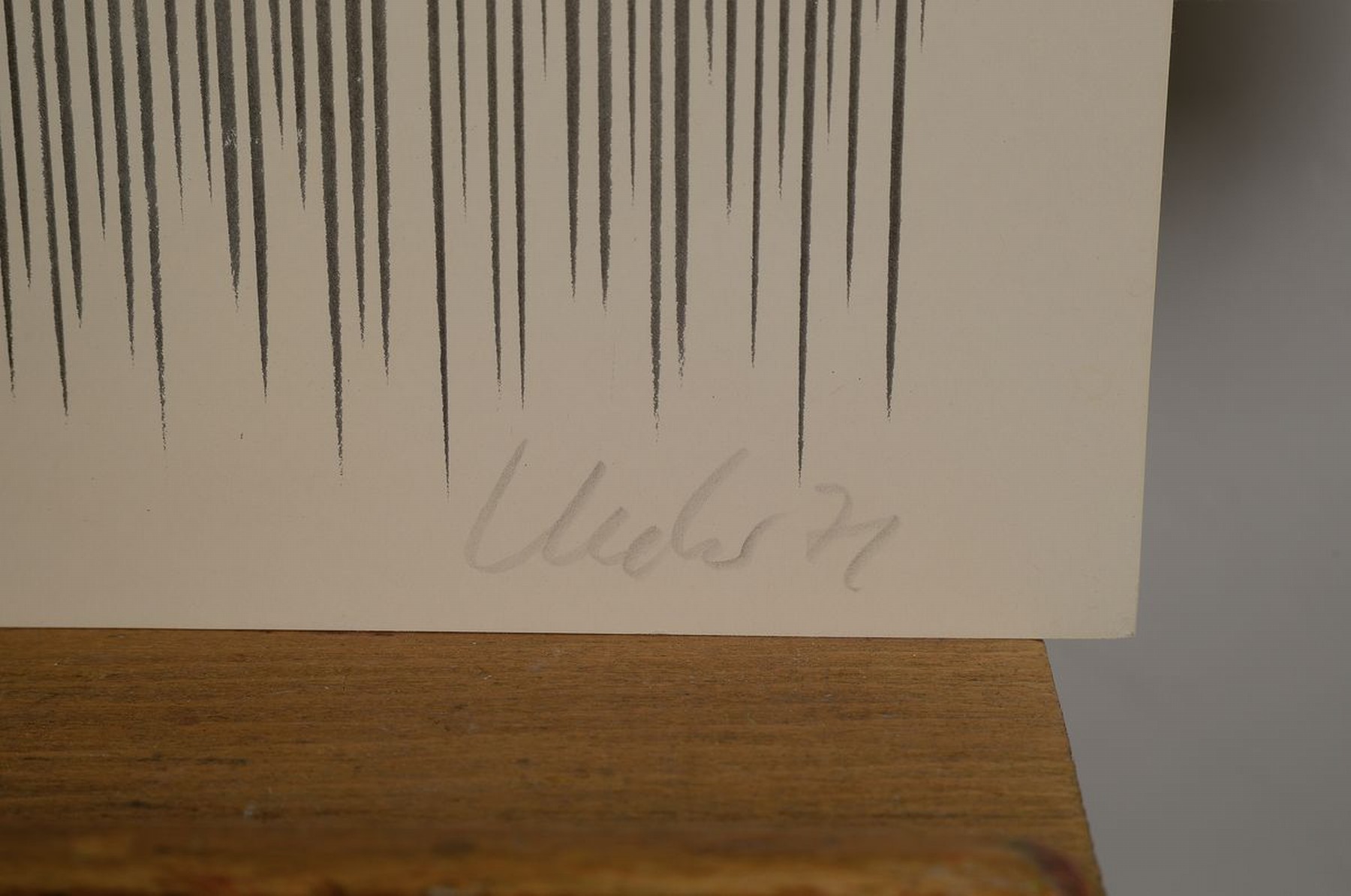 Detail a: Günther Uecker, geb. 1930, Offset, senkrechte Linien, bez. Probe, handsigniert dat. 71, Blattmaß: 60 x 50 cm, l. Gebr.-spuren