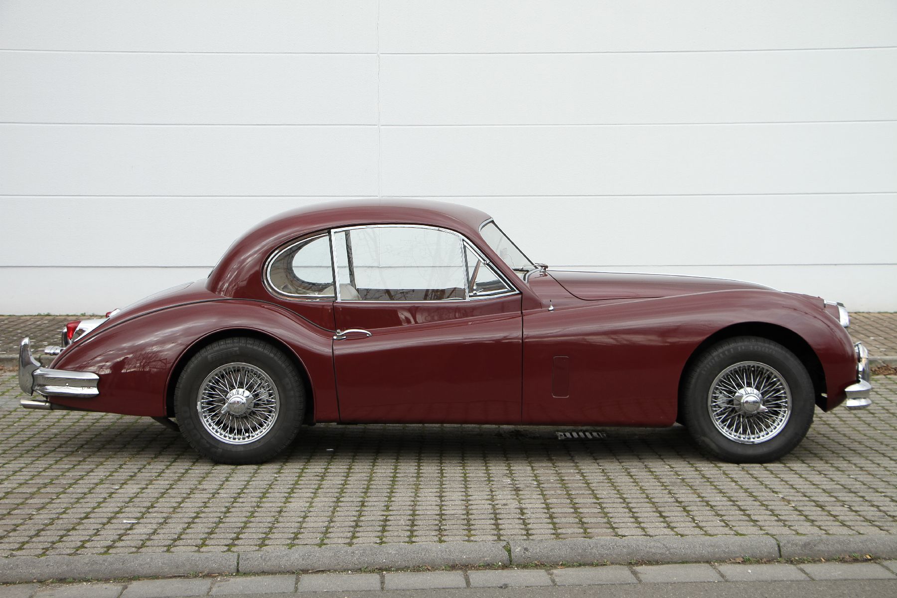 Detail b: Jaguar XK 140 SE-C FHC, Fahrgestellnummer: S814840DN, EZ 02/1957, Laufleistung 36.749 miles abgelesen, HU 06/2020, H-Zulassung, 154 kW/209 PS, ...