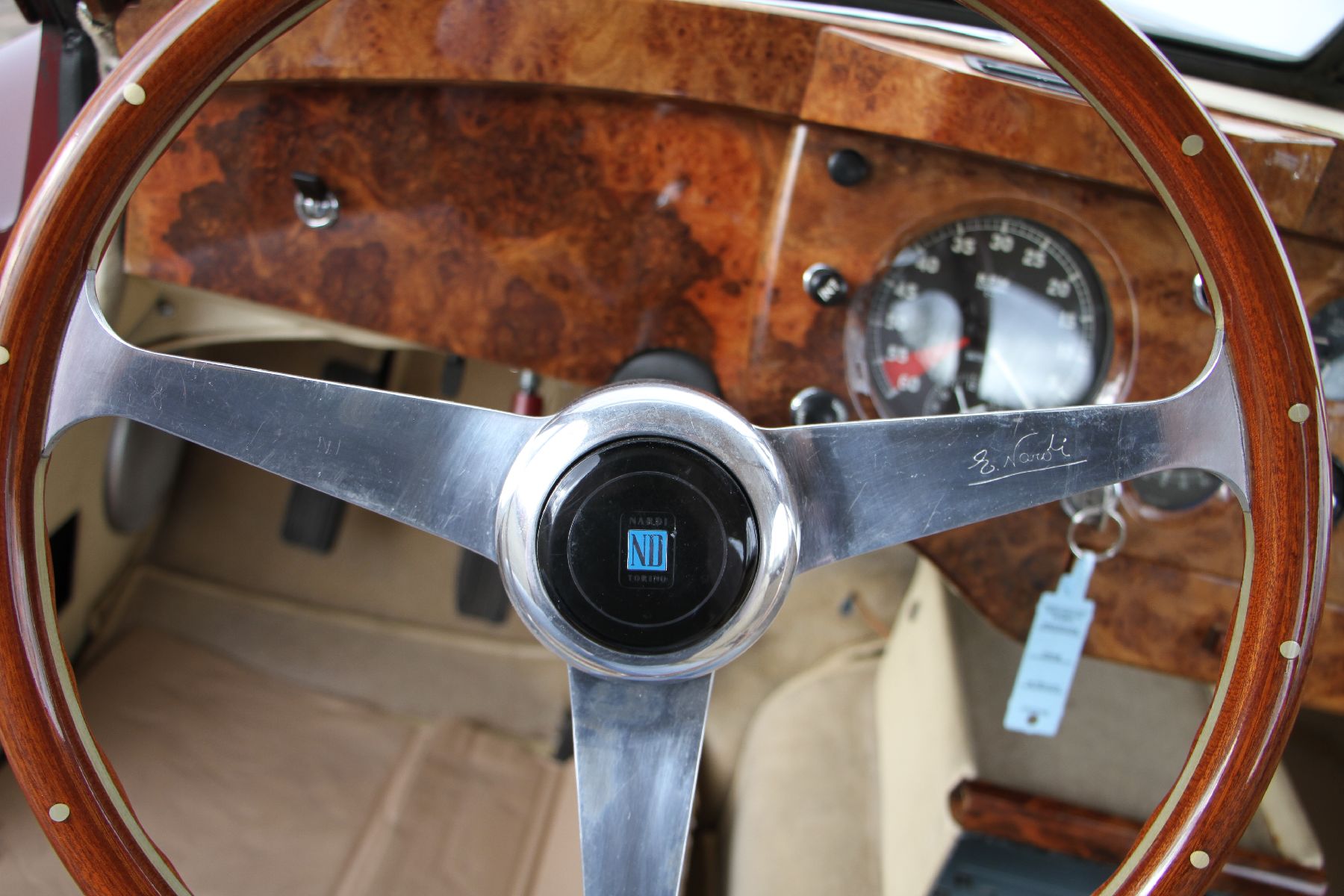 Detail g: Jaguar XK 140 SE-C FHC, Fahrgestellnummer: S814840DN, EZ 02/1957, Laufleistung 36.749 miles abgelesen, HU 06/2020, H-Zulassung, 154 kW/209 PS, ...