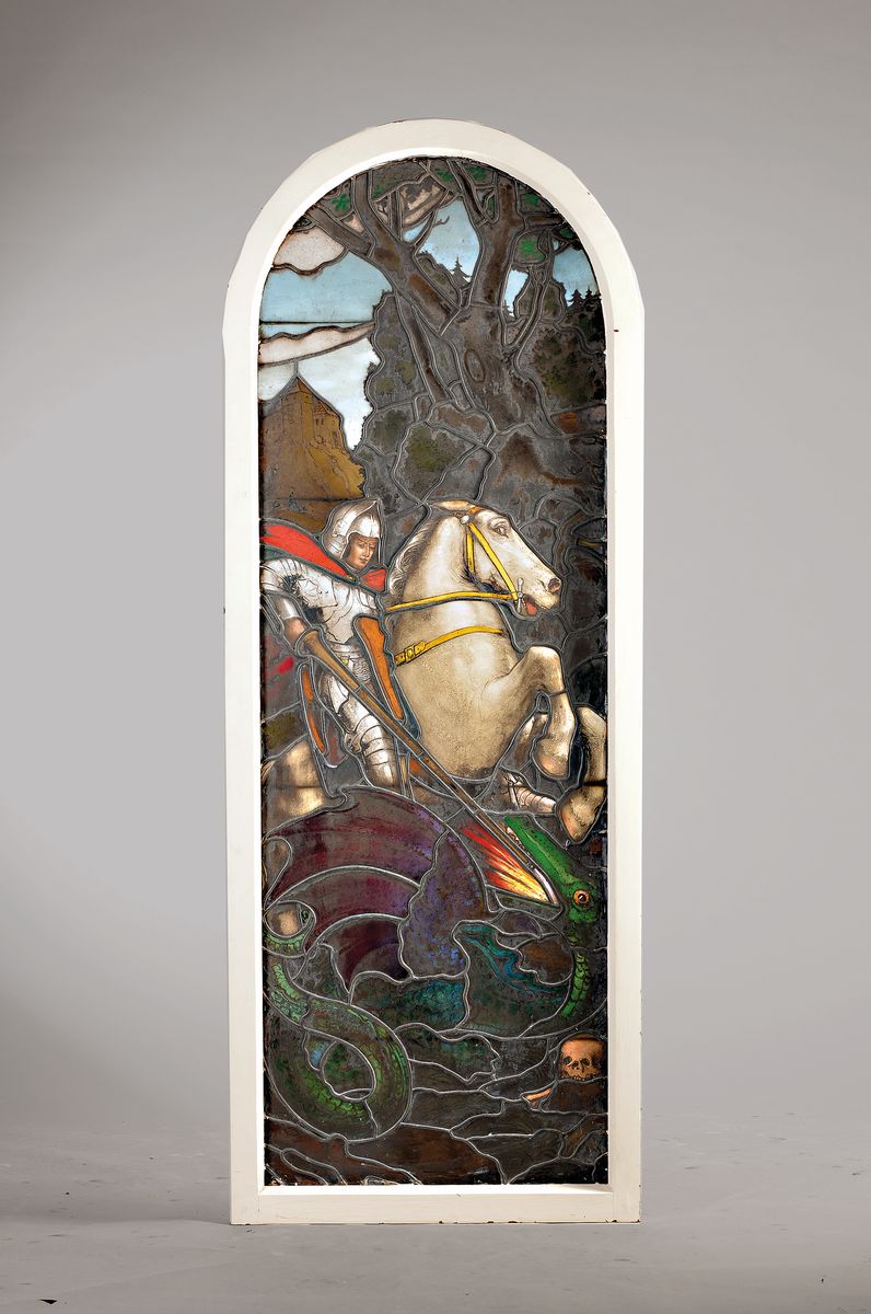 Großes Bleiglasfenster, deutsch, um 1900, bemalte Scheiben mit dem Heiligen Georg dem Drachentöter, in Holzrahmen gefaßt, leichte Altersspuren, ...