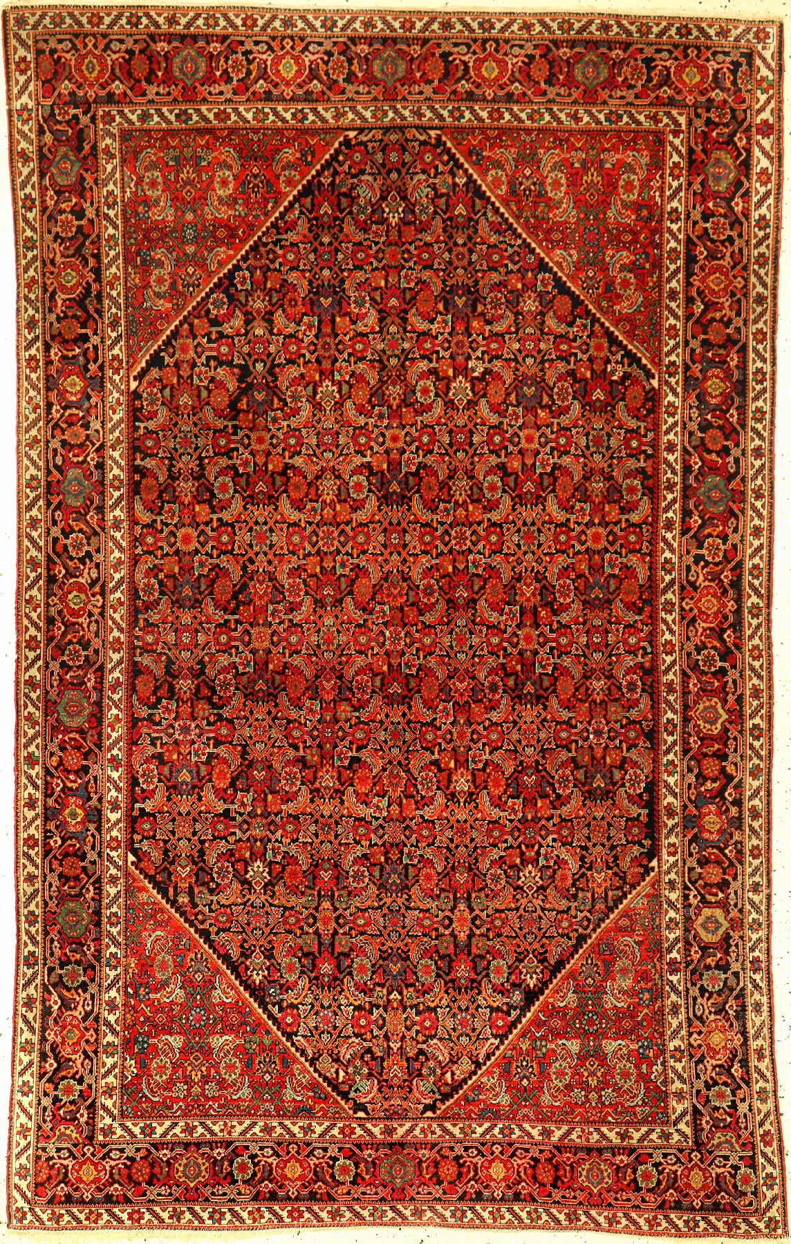 Feiner Farahan antik, Westpersien, Ende 19.Jhd., Korkwolle geknüpft auf Baumwolle. Feine Farahan Qualität mit reich an erstklassigen Naturfarben. ...