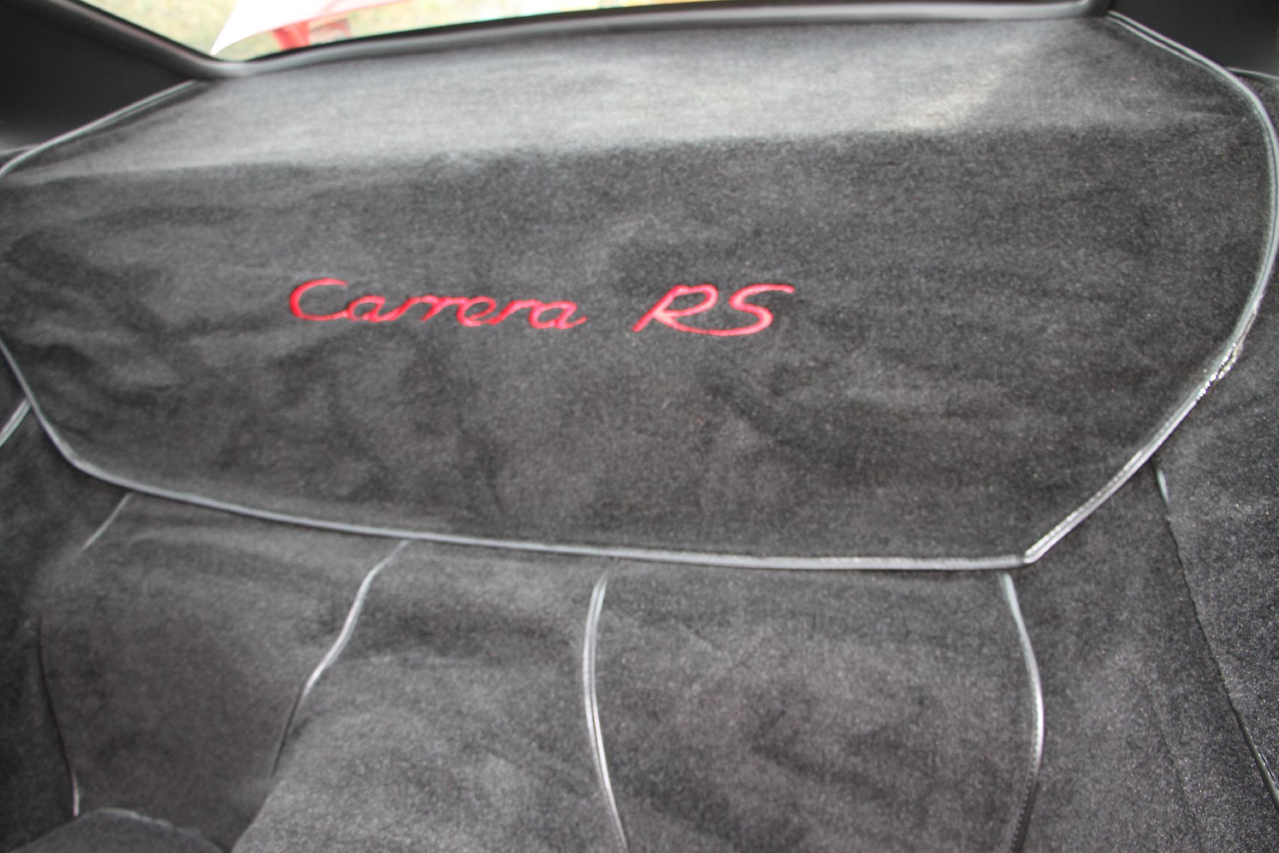 Detail k: Porsche 911 Carrera RS 993, Fahrgestellnummer: WP0ZZZ99ZTS390517, EZ 08/1995, 2. Hand, Erstzulassung als Vorführwagen, Laufleistung 23.400 km, HU ...