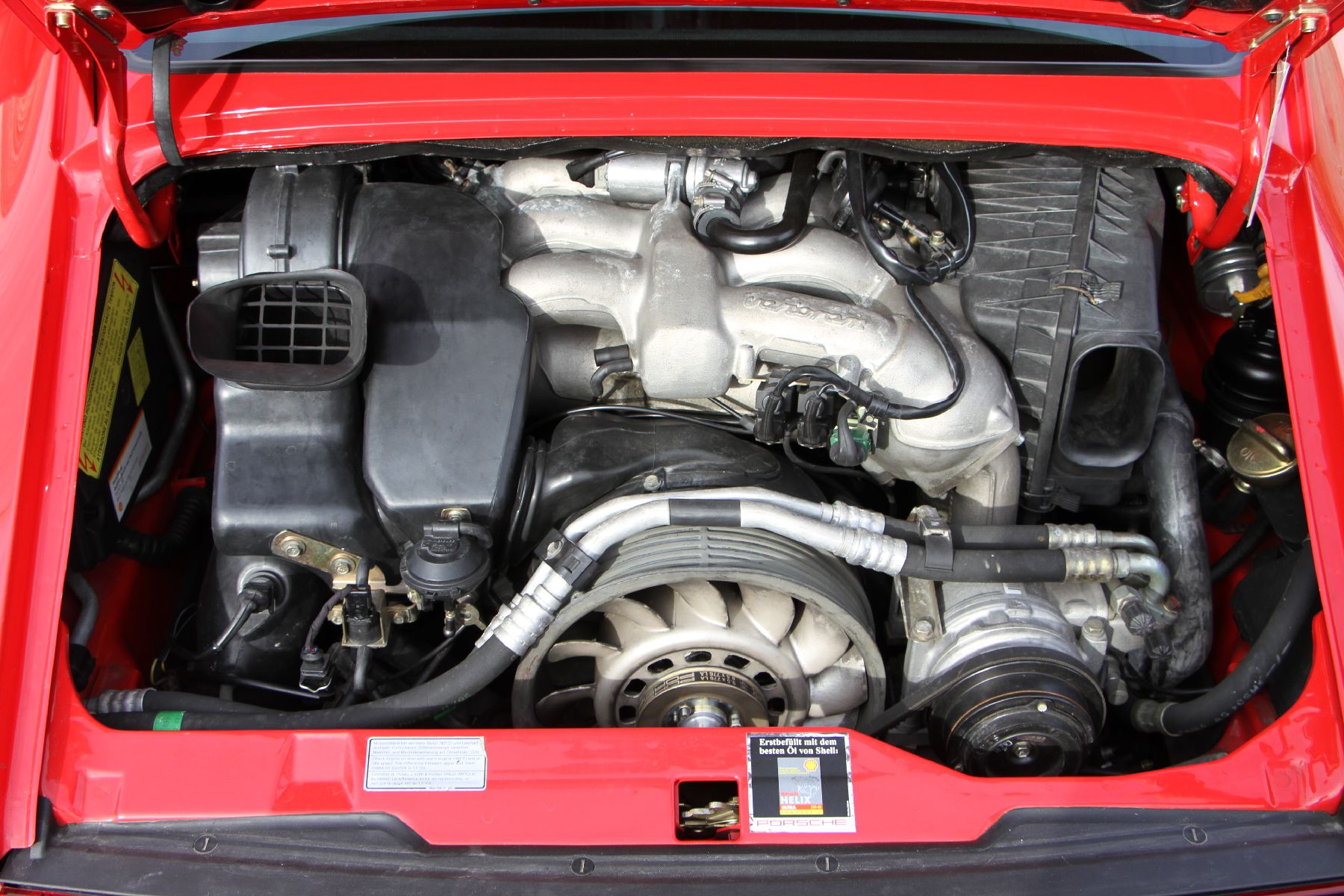 Detail m: Porsche 911 Carrera RS 993, Fahrgestellnummer: WP0ZZZ99ZTS390517, EZ 08/1995, 2. Hand, Erstzulassung als Vorführwagen, Laufleistung 23.400 km, HU ...