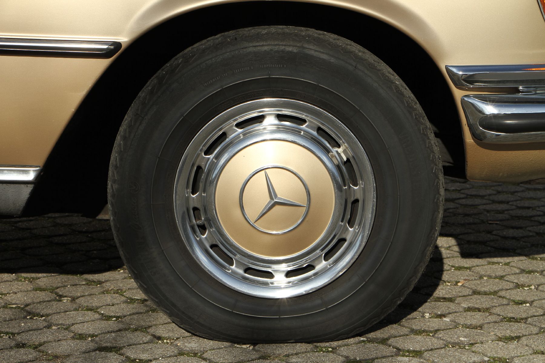 Detail f: Mercedes-Benz 280 SE, Fahrgestellnummer: 11602410093259, EZ 08/1977, Fahrzeug ursprünglich US Version, 1. Hand im deutschen Brief, Laufleistung ...