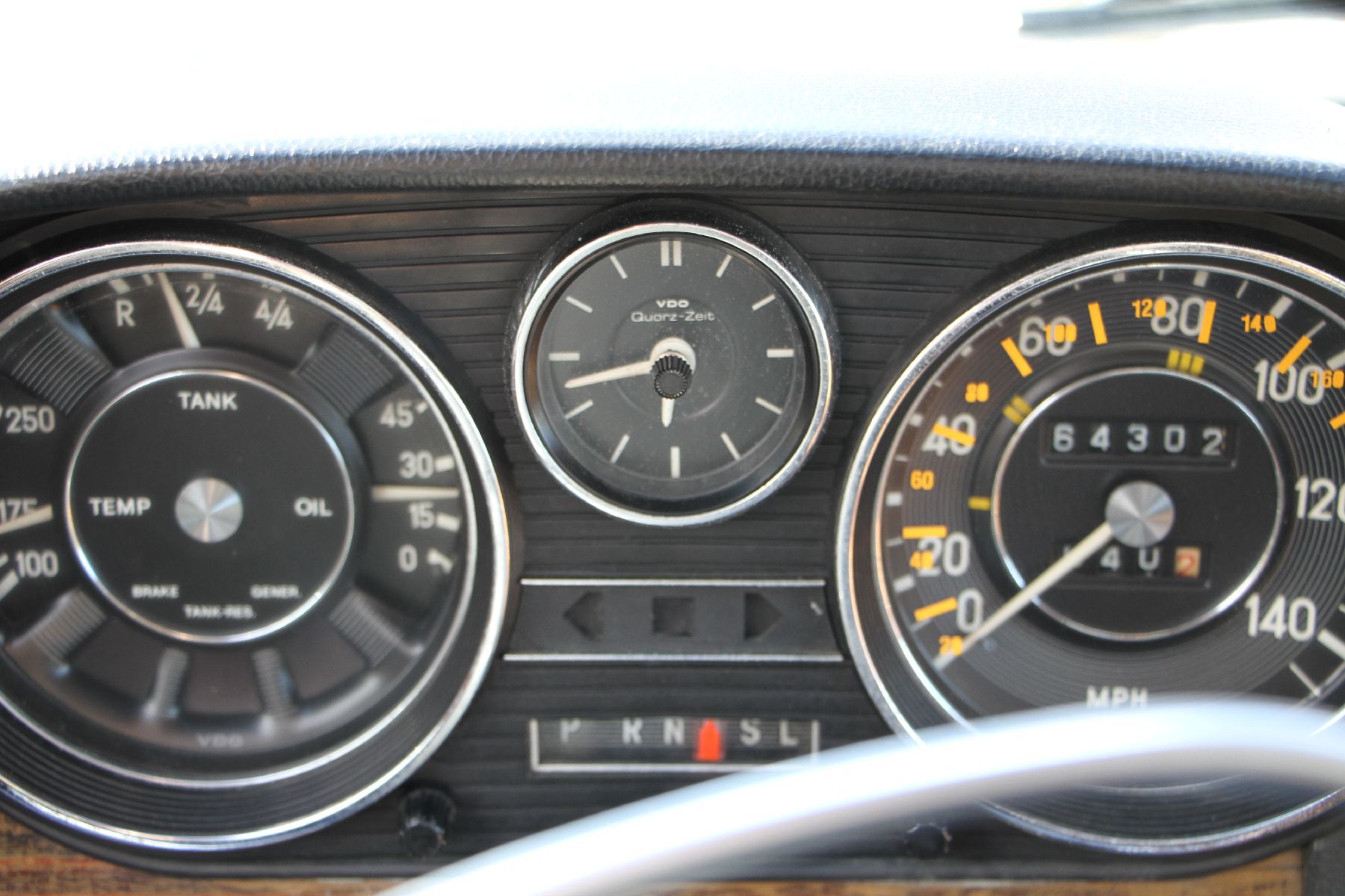 Detail m: Mercedes-Benz 280 Coupé, Fahrgestellnummer: 11407312002203, EZ 07/1973, Fahrzeug ursprüngliche US Version, 1 Vorbesitzer im Brief eingetragen, ...