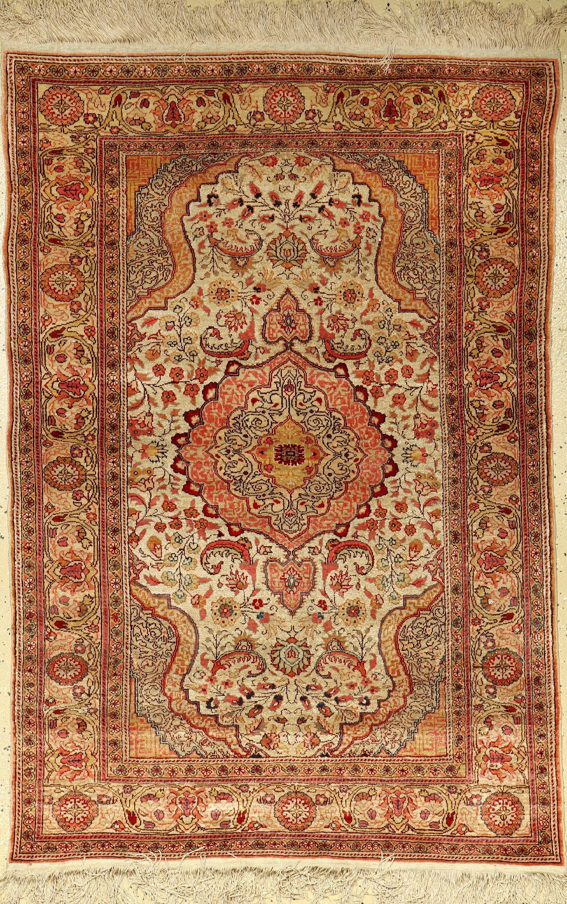 Seiden Kaisery alt, Türkei, ca. 50 Jahre, reine Naturseide, ca. 149 x 101 cm, EHZ: 2