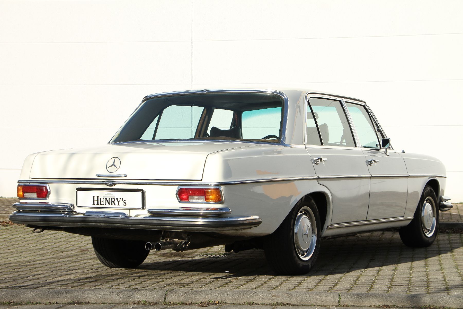 Detail c: Mercedes-Benz 300 SEL 3,5, Fahrgestellnummer: 10905612007692, EZ 09/1971,deutsches Fahrzeug aus 1. Hand, Laufleistung ca. 119.000 km abgelesen, HU ...