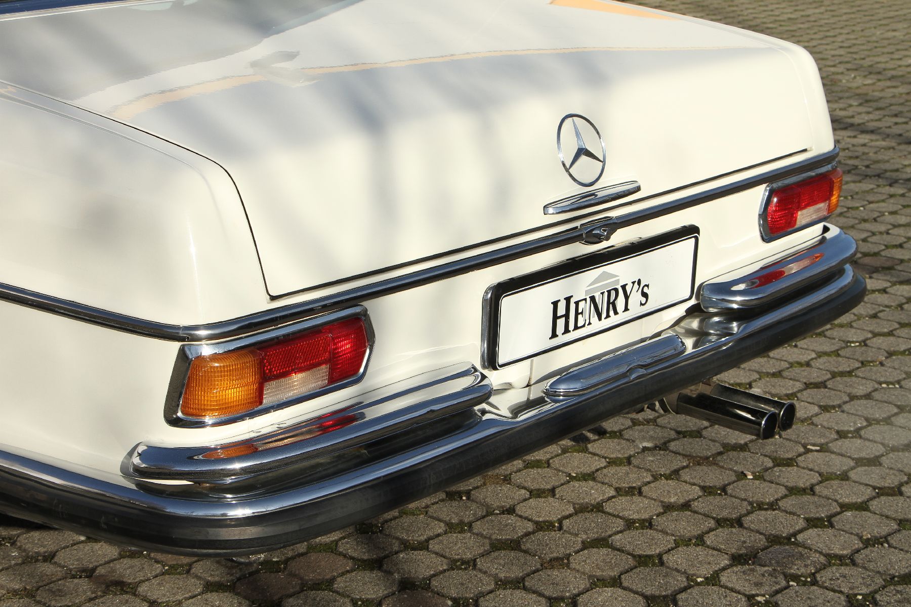 Detail e: Mercedes-Benz 300 SEL 3,5, Fahrgestellnummer: 10905612007692, EZ 09/1971,deutsches Fahrzeug aus 1. Hand, Laufleistung ca. 119.000 km abgelesen, HU ...
