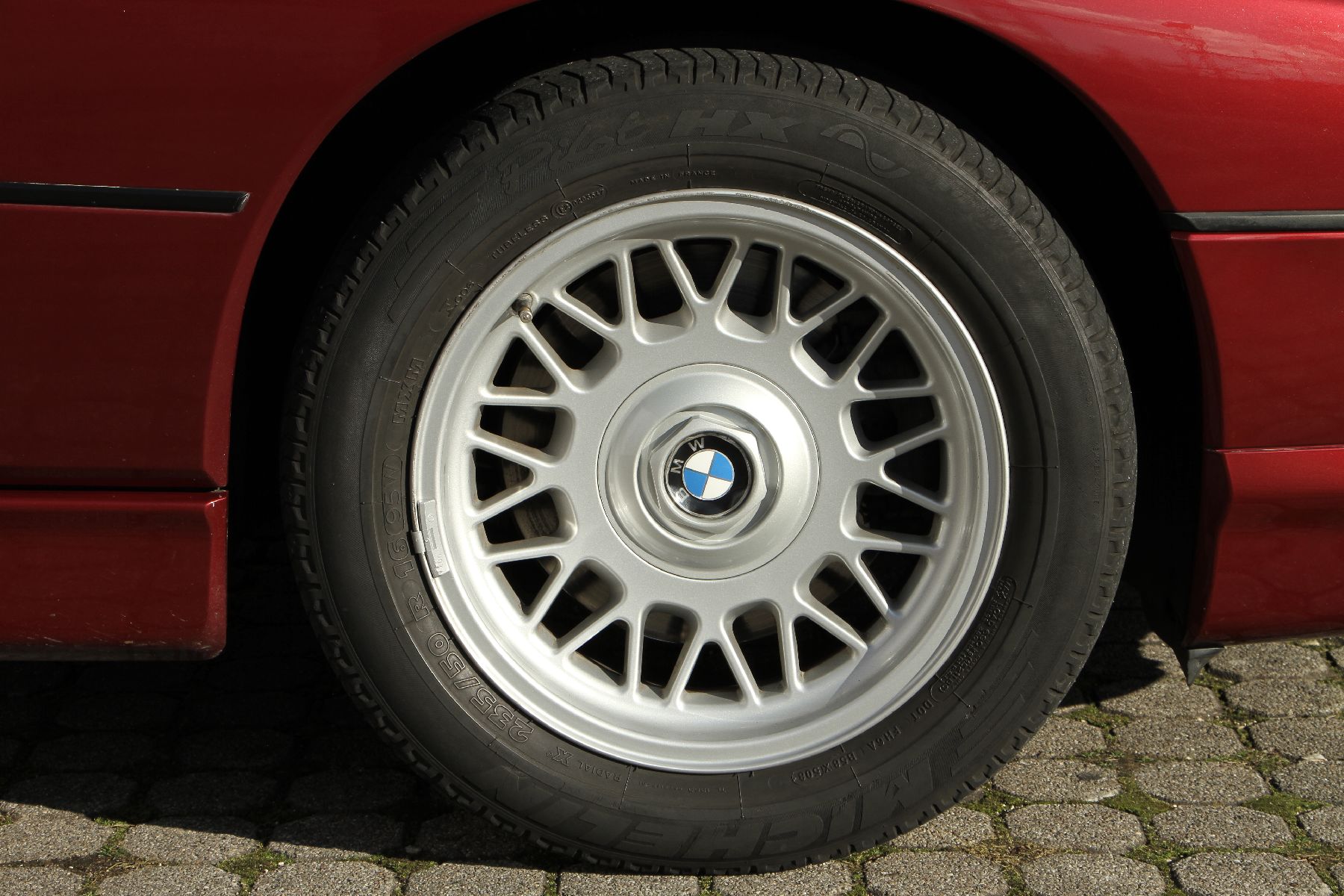 Detail k: BMW 850i Coupé, Fahrgestellnummer:WBAEG21020CB10493, EZ 05/1992, deutsches Sammlerfahrzeug aus 1. Hand, Laufleistung ca. 56.800 km, HU 02/2022, 220 ...
