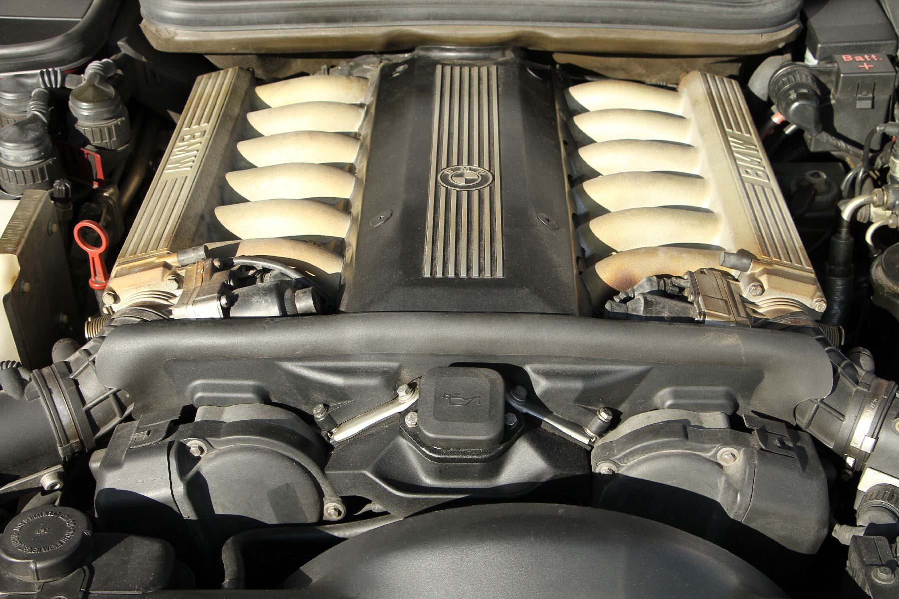 Detail m: BMW 850i Coupé, Fahrgestellnummer:WBAEG21020CB10493, EZ 05/1992, deutsches Sammlerfahrzeug aus 1. Hand, Laufleistung ca. 56.800 km, HU 02/2022, 220 ...