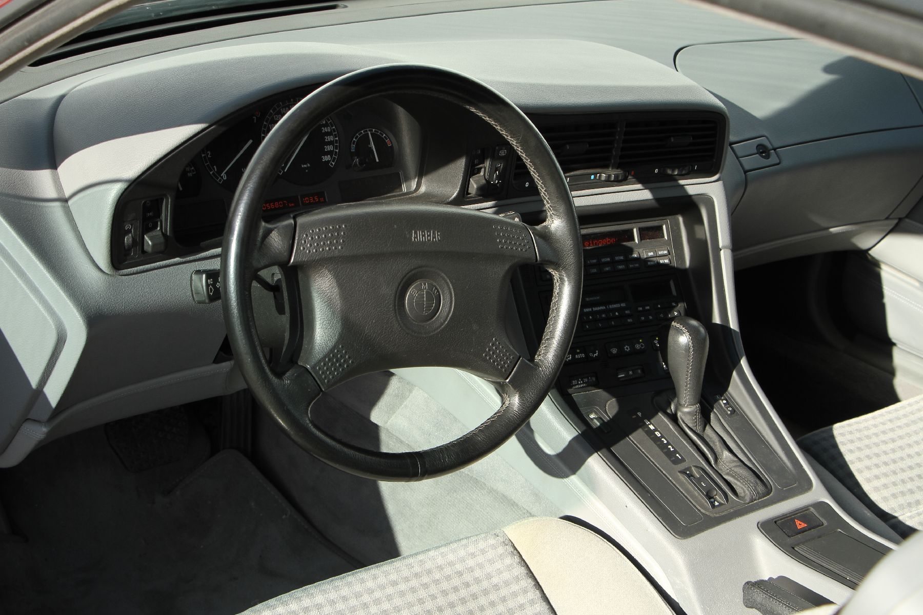Detail p: BMW 850i Coupé, Fahrgestellnummer:WBAEG21020CB10493, EZ 05/1992, deutsches Sammlerfahrzeug aus 1. Hand, Laufleistung ca. 56.800 km, HU 02/2022, 220 ...