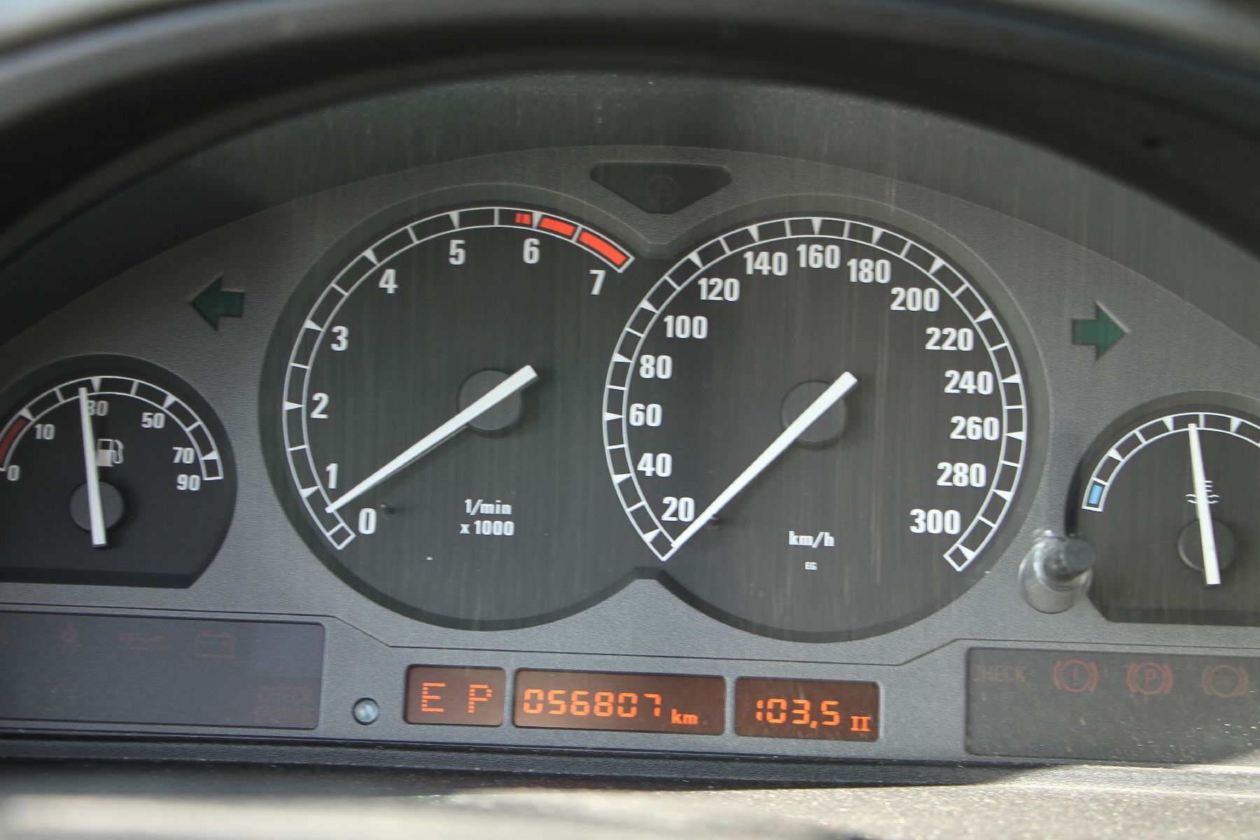 Detail r: BMW 850i Coupé, Fahrgestellnummer:WBAEG21020CB10493, EZ 05/1992, deutsches Sammlerfahrzeug aus 1. Hand, Laufleistung ca. 56.800 km, HU 02/2022, 220 ...