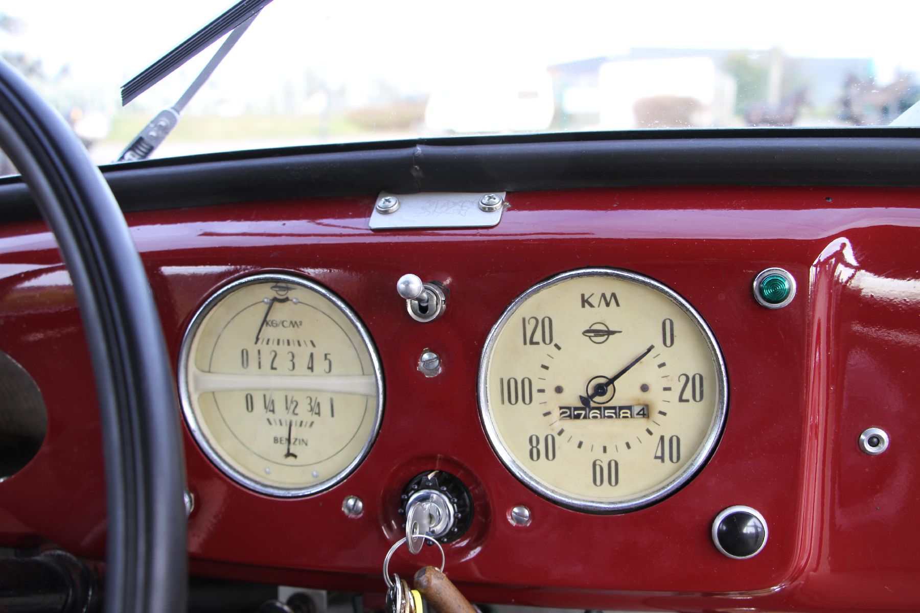 Detail h: Opel Kadett, Fahrgestellnummer: 23410411, EZ 07/1937, 3. Hand, Laufleistung 27.658 km abgelesen, HU fällig, H-Zulassung möglich, 17 kW/23 PS, ...