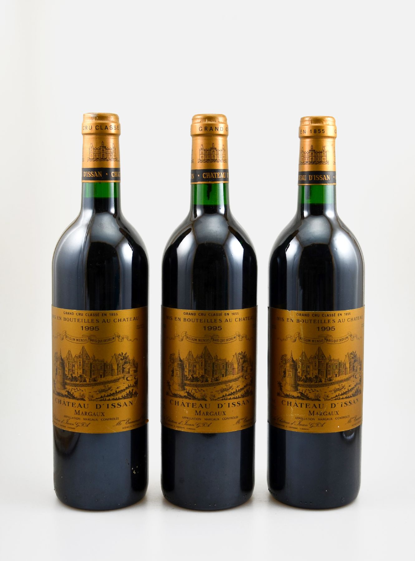 3 Flaschen 1995 Chateau D'ISSAN, Margaux, Grand Cru Classe, je ca. 75 cl, 12,5 % Vol., Füllstände: je ca. into neck, hervorragende ...