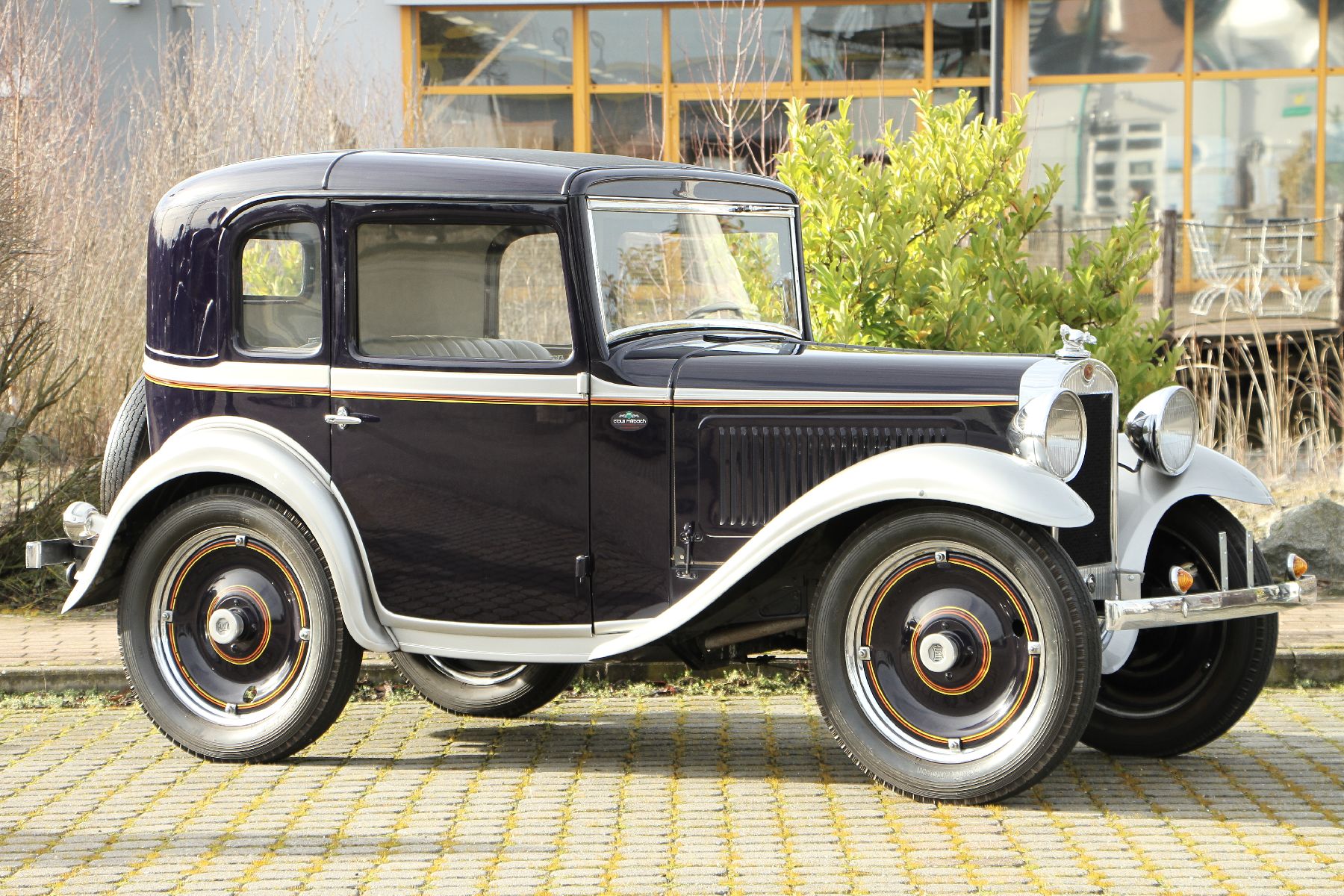 American Austin 5-Window Coupé, Fahrgestellnummer: 3755463, EZ 12/1933, 1 Eintrag im deutschen Brief, Laufleistung 1.713 miles abgelesen, HU ...
