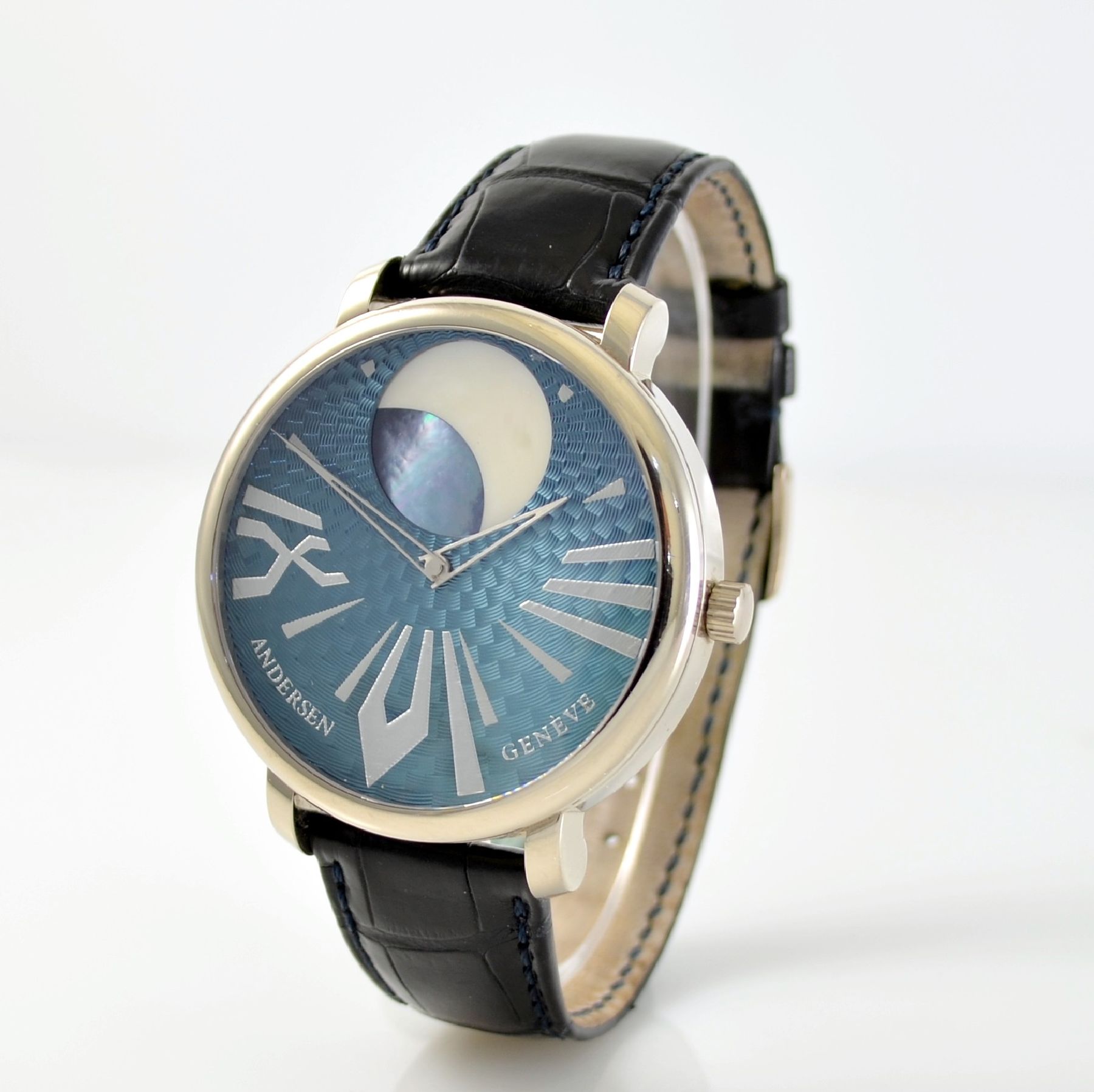 Detail b: ANDERSEN GENEVE Kamar ausgefallene Herrenarmbanduhr mit Mondphase in WG 750/000, Schweiz um 2010, Automatik, massives beids. vergl. ...
