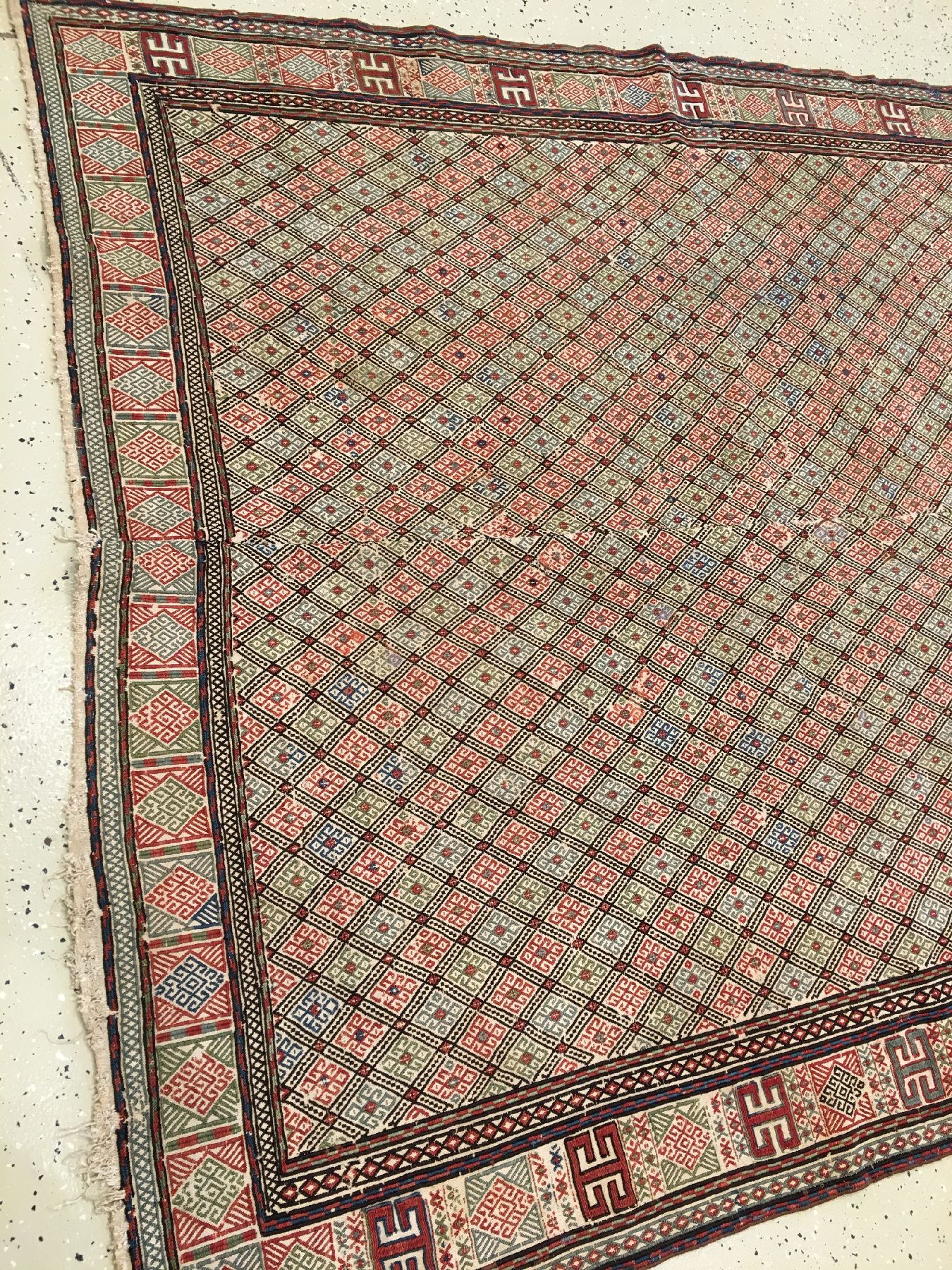 Detail g: Feiner Azeri "Verneh" antik, Südkaukasus Azerbaijan, 19.Jhd., Wolle gewebt auf Wolle. Fein gewebte Azeri Verneh mit broschier-Technik ...