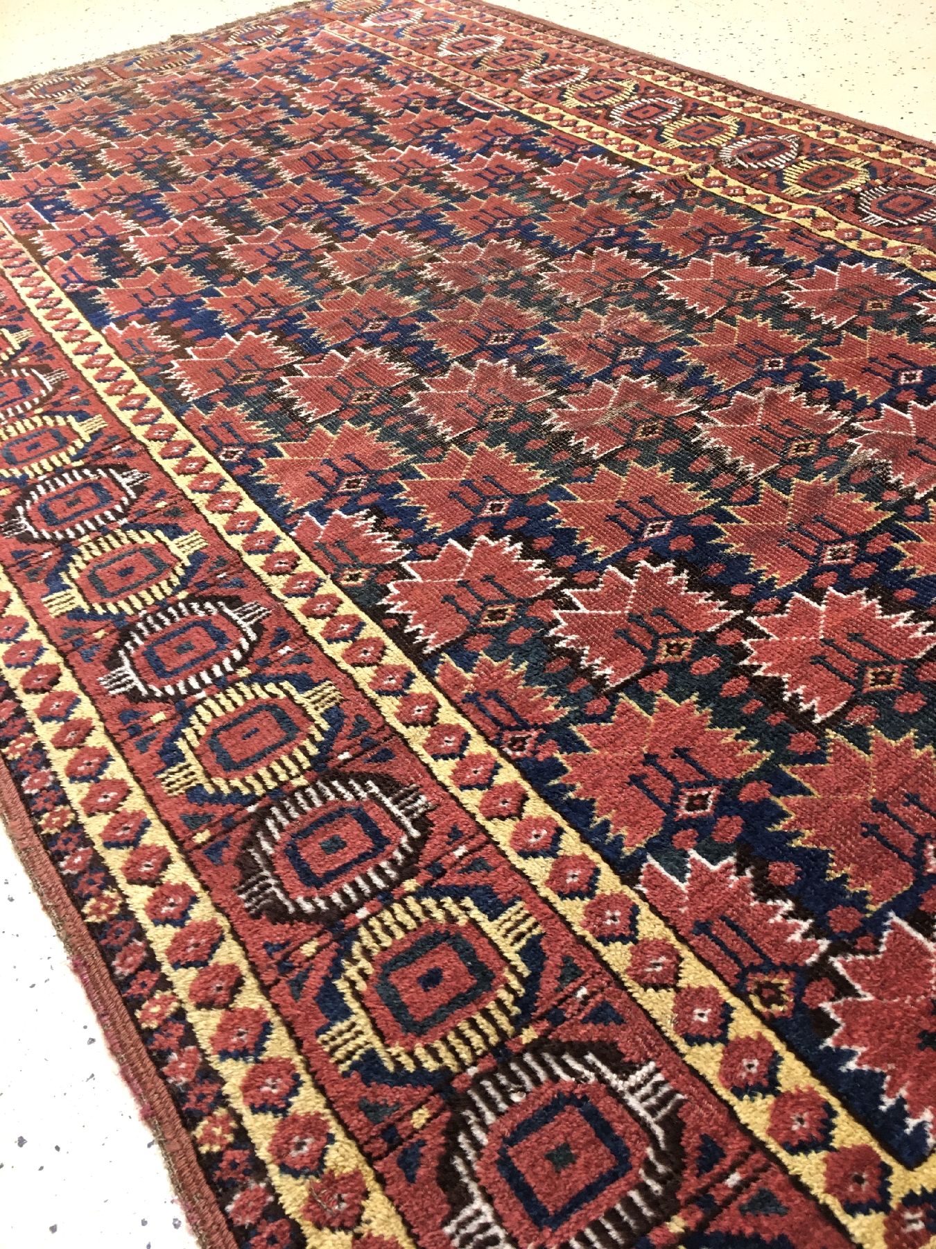 Detail c: Beschir "Hochzeitsteppich" antik, Turkmenistan Amu-Darja, 19.Jhd., Wolle geknüpft auf Wolle/Ziegenhaar. KleinformatigerHauptteppich der ...