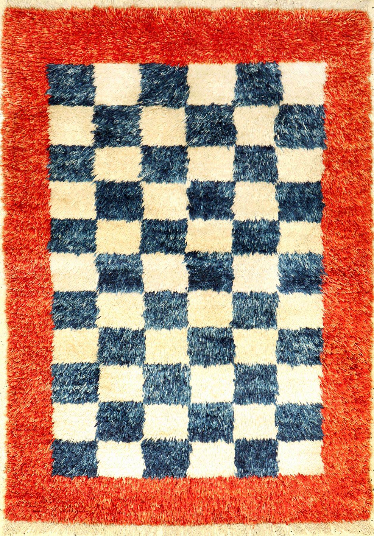 Tüllü alt, Zentralanatolien Konya-Region, um 1940, Wolle geknüpft auf Wolle. Hochfloriger Hirten-Schlafteppich mit zottigem Flor und ...