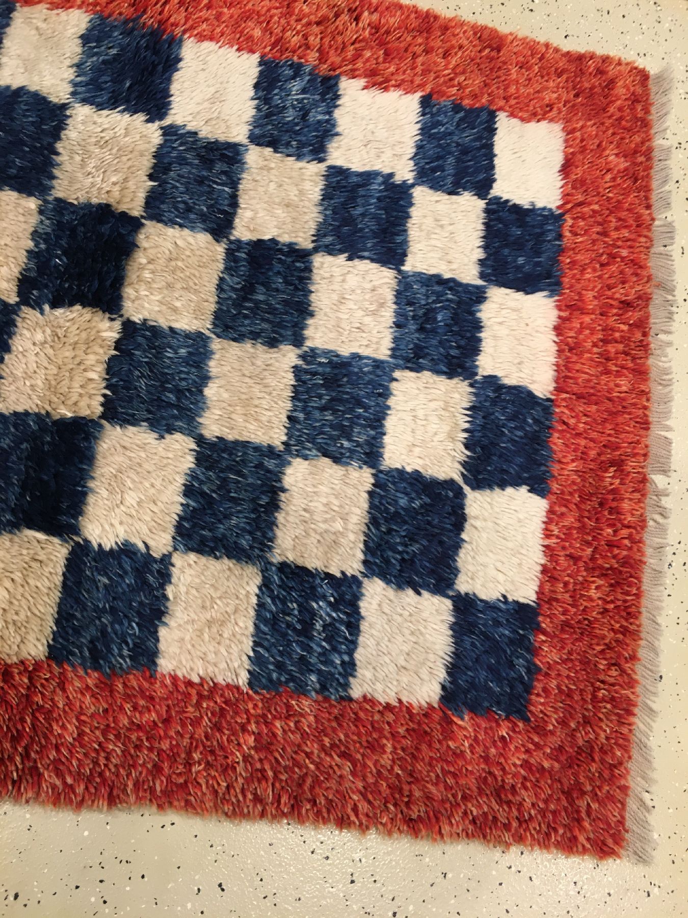 Detail d: Tüllü alt, Zentralanatolien Konya-Region, um 1940, Wolle geknüpft auf Wolle. Hochfloriger Hirten-Schlafteppich mit zottigem Flor und ...