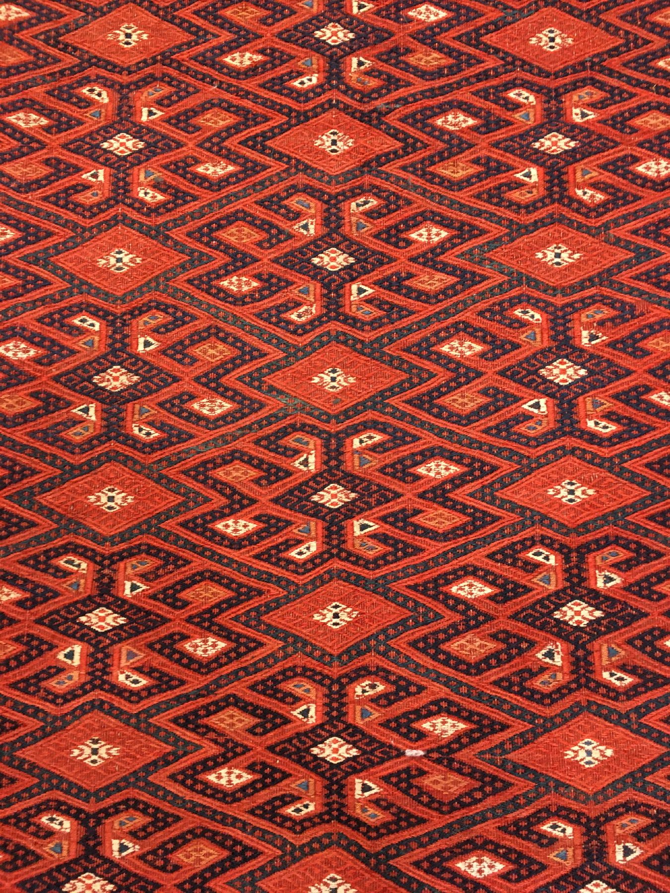 Detail d: Sehr feiner großer Yomud "Sumakh-Kelim" Hauptteppich antik, Turkmenistan, Ende 19.Jhd., Wolle gewebt auf Wolle. Bemerkenswert fein ...