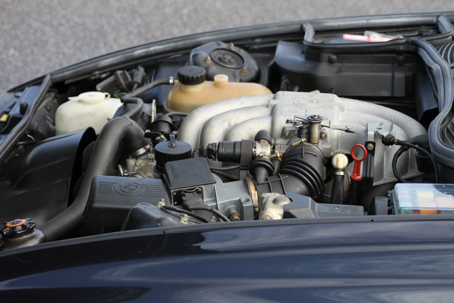 Detail m: BMW Z1 Cabrio, Fahrgestellnummer: WBABA91060AL00142, EZ 02/1989, niederländische Zulassung, laut Unterlagen 2 Vorbesitzer, Laufleistung 36.725 km ...