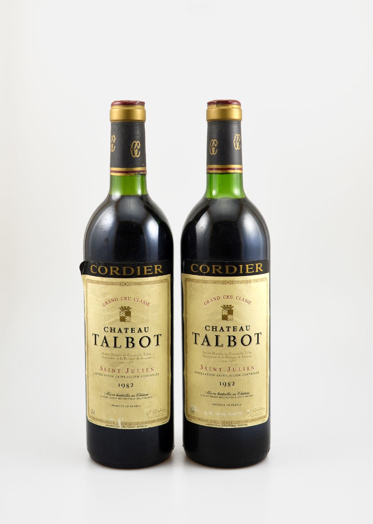 2 Flaschen 1982 Chateau Talbot, Saint-Julien, Grand Cru Classe, je ca. 75 cl, Füllstände: je ca. top shoulder, Etiketten l. beschmutzt, ...