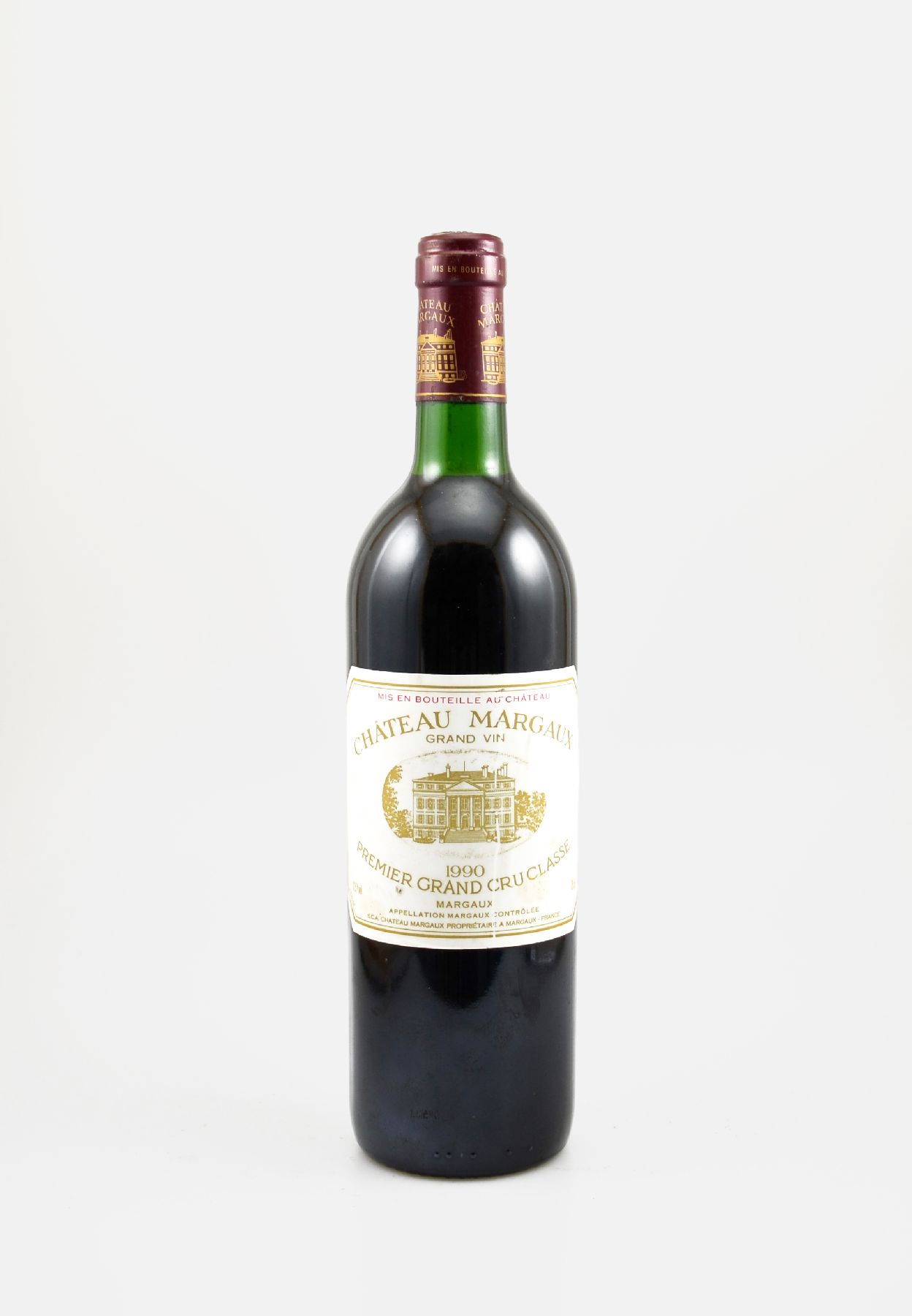1 Flasche 1990 Chateau Margaux, Margaux, Premier Grand Cru Classe, ca. 75 cl, 12,5 % Vol, Füllstand: ca. top shoulder, Etikett l. beschmutzt, ...