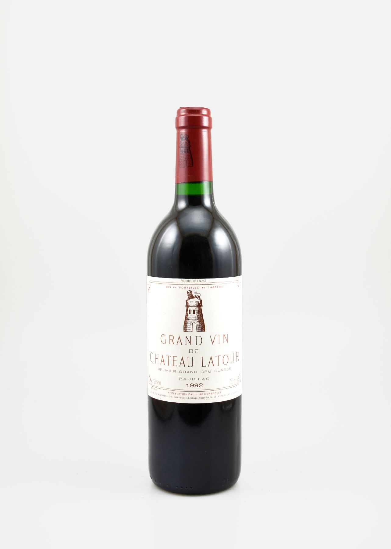 1 Flasche 1992 Chateau Latour, Pauillac, Premier Grand Cru Classe, ca. 75 cl, 12,5 % Vol., Füllstand: ca. into neck, Etikett min. beschmutzt, ...