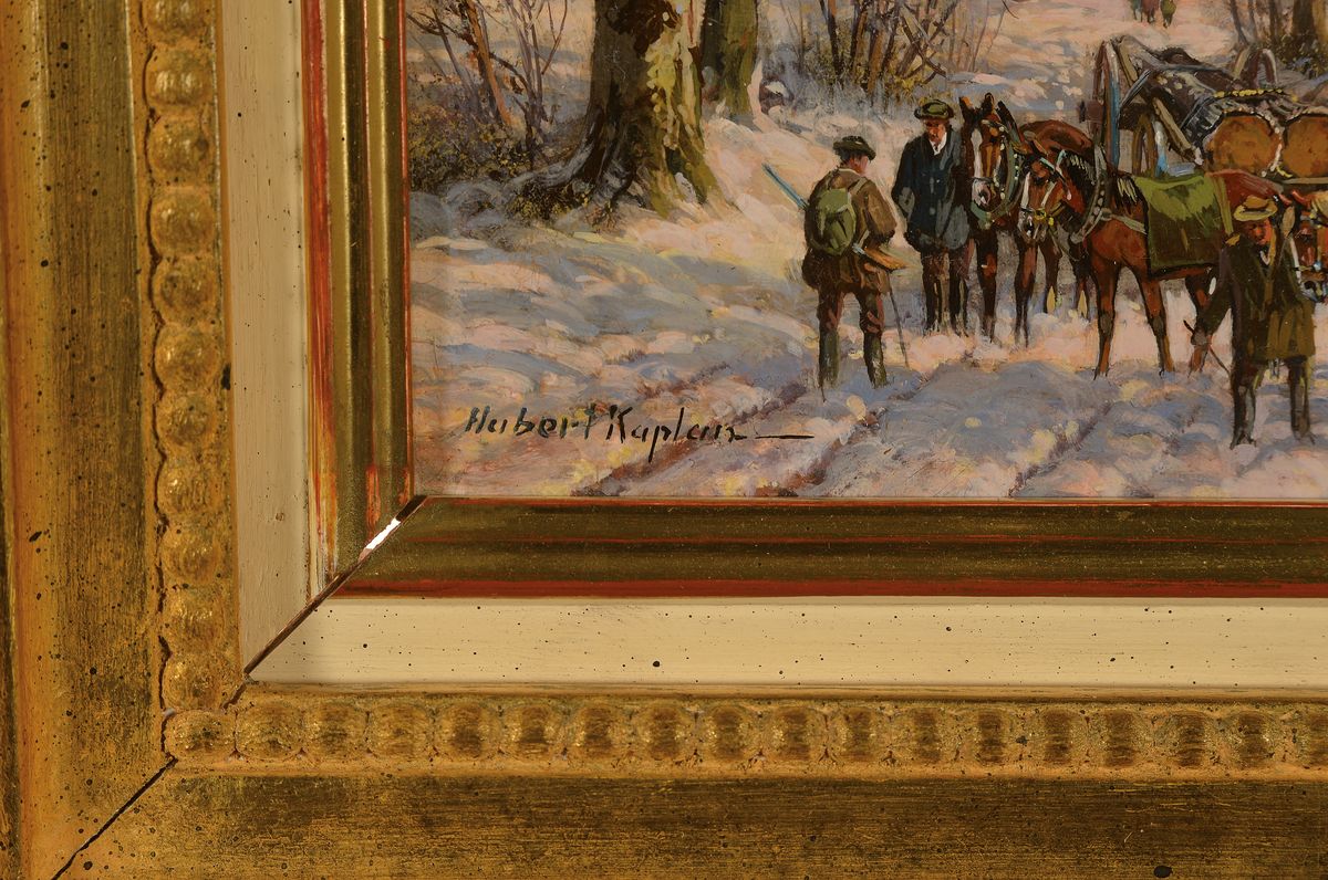 Detail a: Hubert Kaplan, geb. 1940, Holzarbeiter in verschneiter Waldlandschaft, Arbeiter und Personen, feine Lichtführung, gute Darstellung der Morgenröte ...