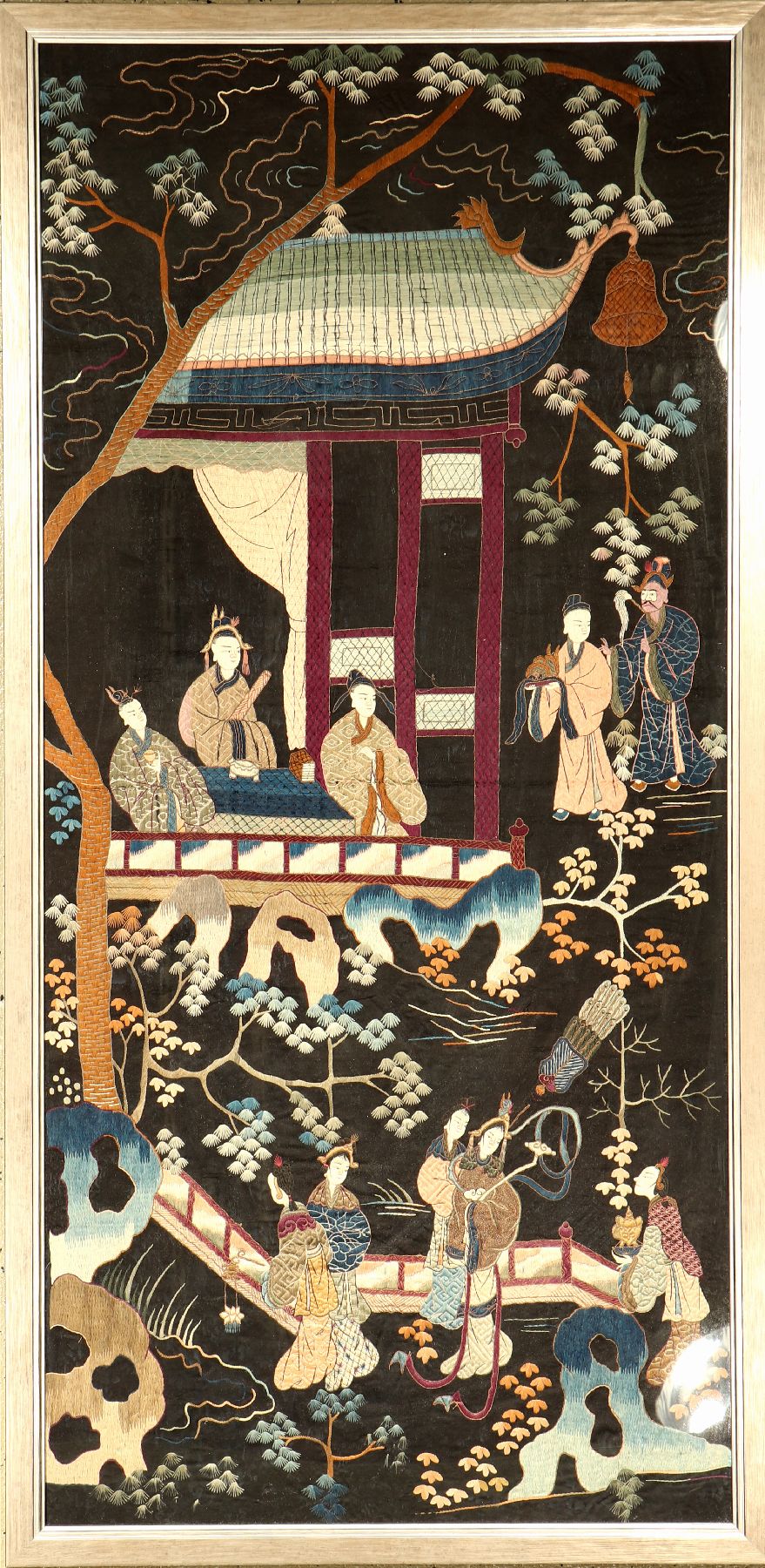 Chinesische Seidenstickerei antik, China , 19.Jhd., Seide, ca. 162 x 80 cm, EHZ: 2 . Selten, Sammlerstück.