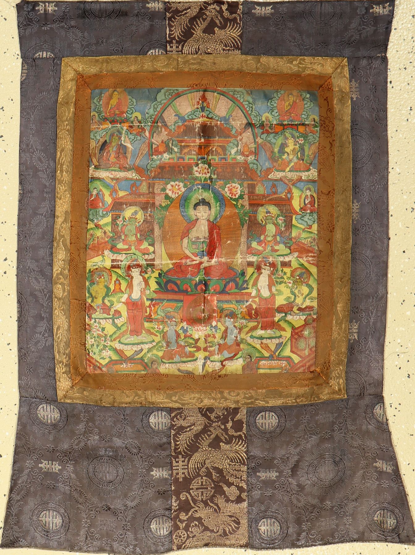 Thangka alt, Tibet, um 1930, Malerei mit Seidenumrandung, ca. 91 x 60 cm