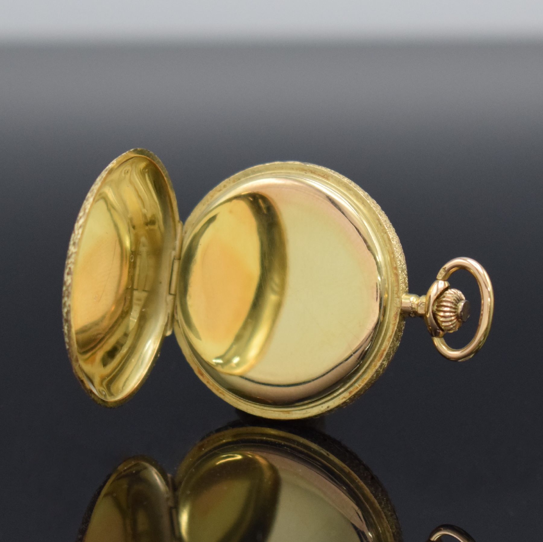 Detail f: ZENITH / Anonym 2 Damentaschenuhren in Gold,Schweiz um 1910, 1 x Zenith, offenes & floral verziertes Louis-XVI-Geh. in GG 750/000, Emailzifferbl., ...
