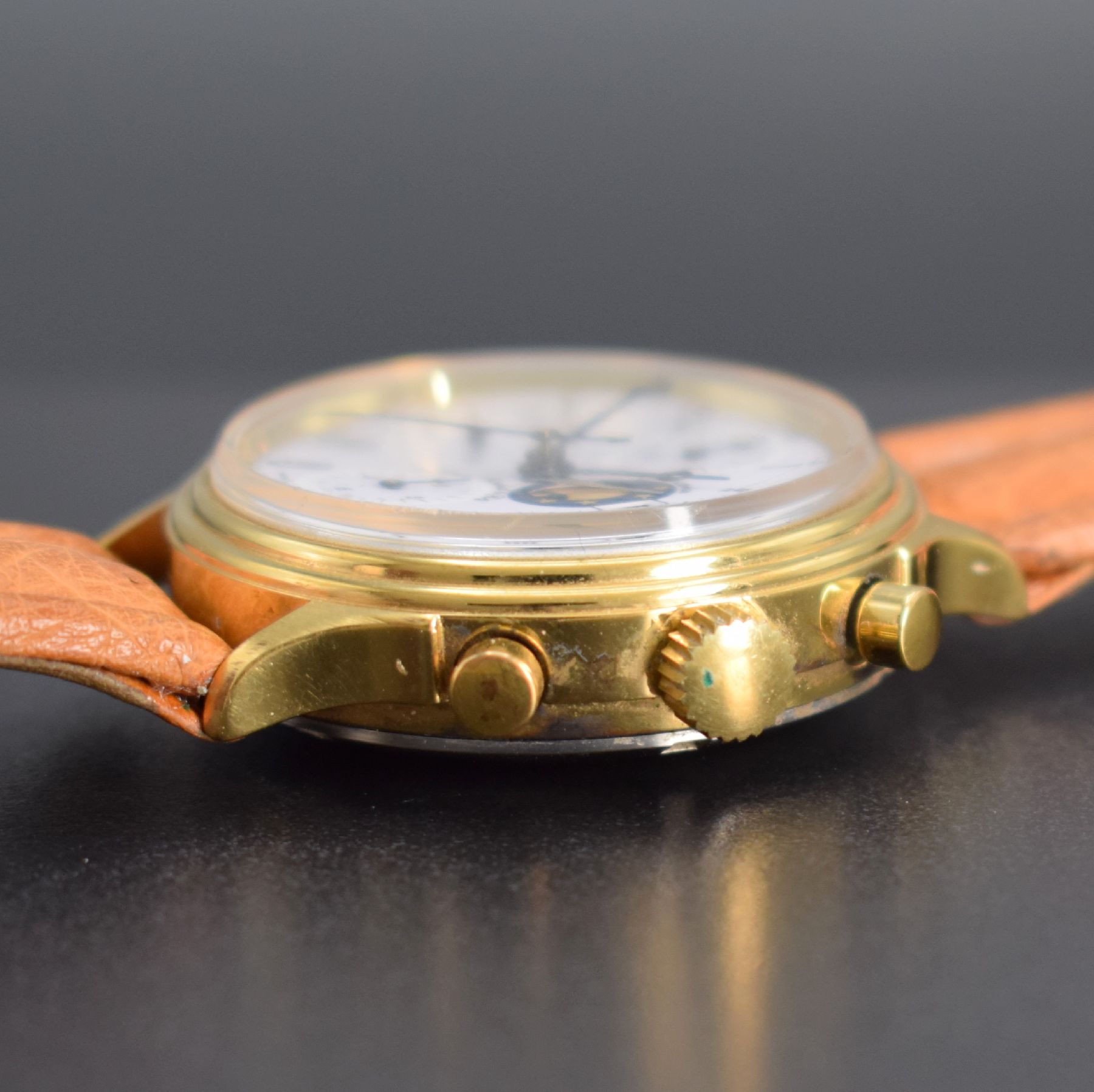 Detail d: CHRONOSWISS / ALFRED ROCHAT & FILS Armbandchronograph, Automatik, Ref. 77.400, Schweiz um 1995, Metallgeh. verg., Edelstahlboden verschr., emailfarb. ...