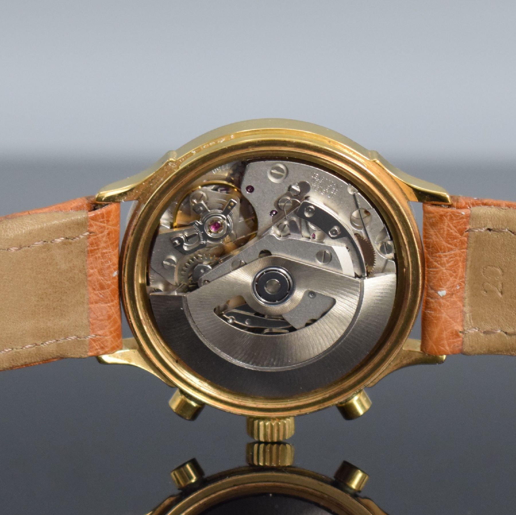 Detail h: CHRONOSWISS / ALFRED ROCHAT & FILS Armbandchronograph, Automatik, Ref. 77.400, Schweiz um 1995, Metallgeh. verg., Edelstahlboden verschr., emailfarb. ...