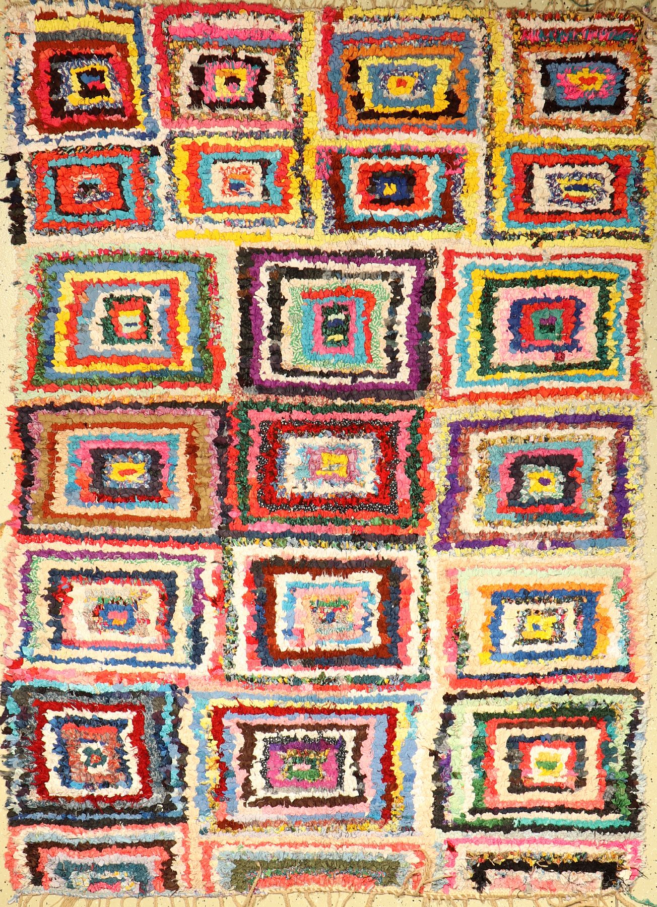 Marokko alt, um 1970, Stoff geknüpft auf Baumwolle, ca. 240 x 168 cm, EHZ: 2. Dekorativ