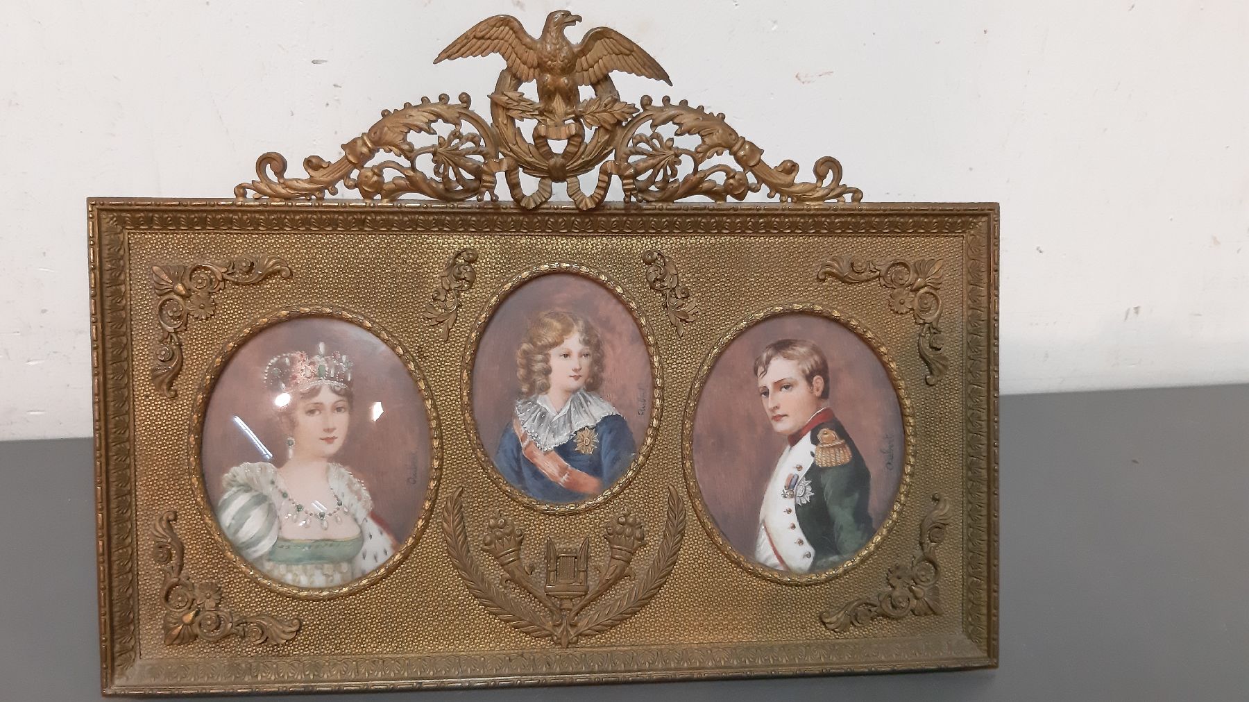 Detail b: 3 Miniaturmalereien, Frankreich, um 1900, Porträts von Napoleon Bonaparte, seiner Frau Josephine und dem Sohn, Gouache auf Elfenbein, im Oval je ca. ...