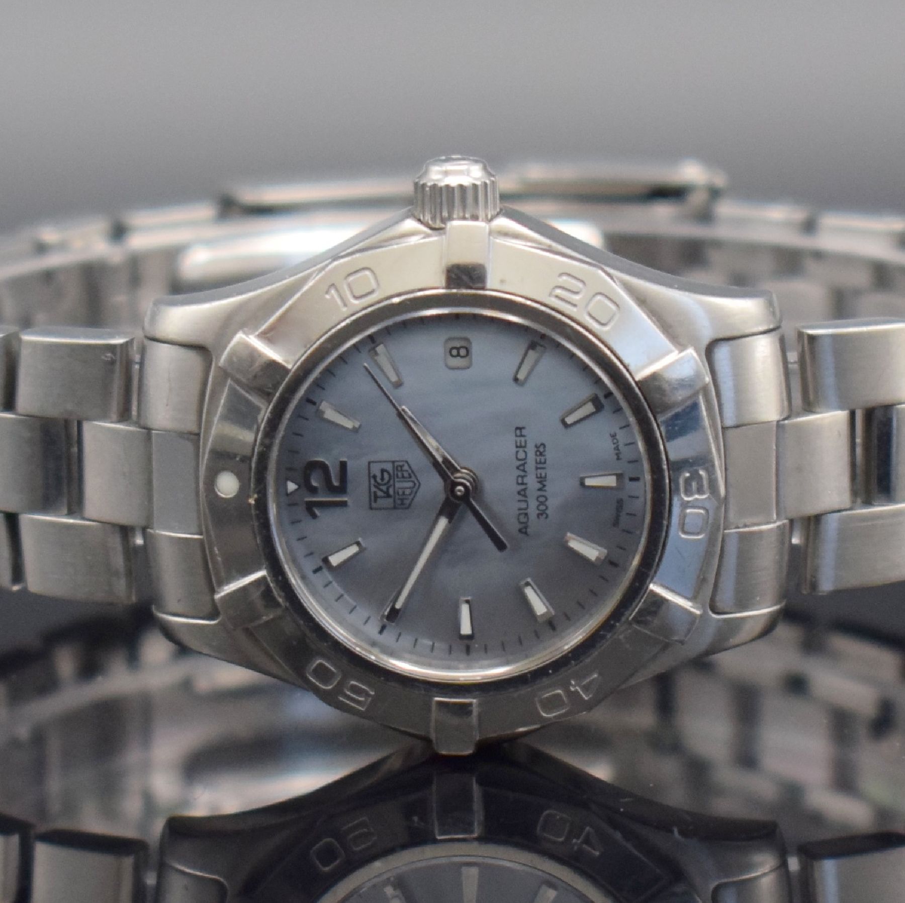 Detail a: TAG HEUER Damenarmbanduhr Aquaracer, Schweiz um 2008, Ref. WAF1417, Edelstahlgeh. inkl. Gliederband m. Faltschl., quarz, Boden & Krone verschr., ab ...
