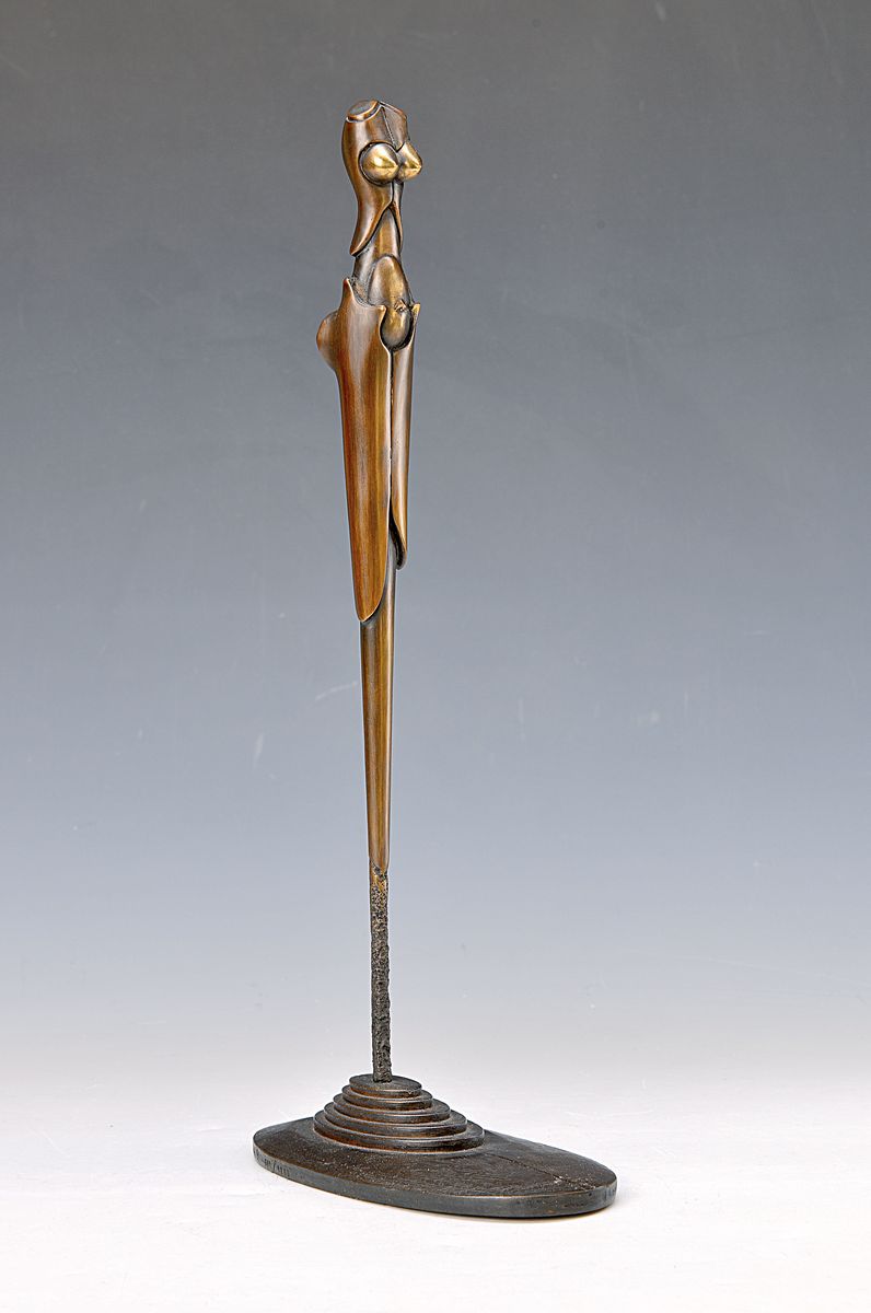 Paul Wunderlich, Eberswalde 1927-2010 Saint Pierre-de-Vassols, Stele, Frau, Bronzeskulptur , sign., num. Gießerstempel, H. ca. 37 cm