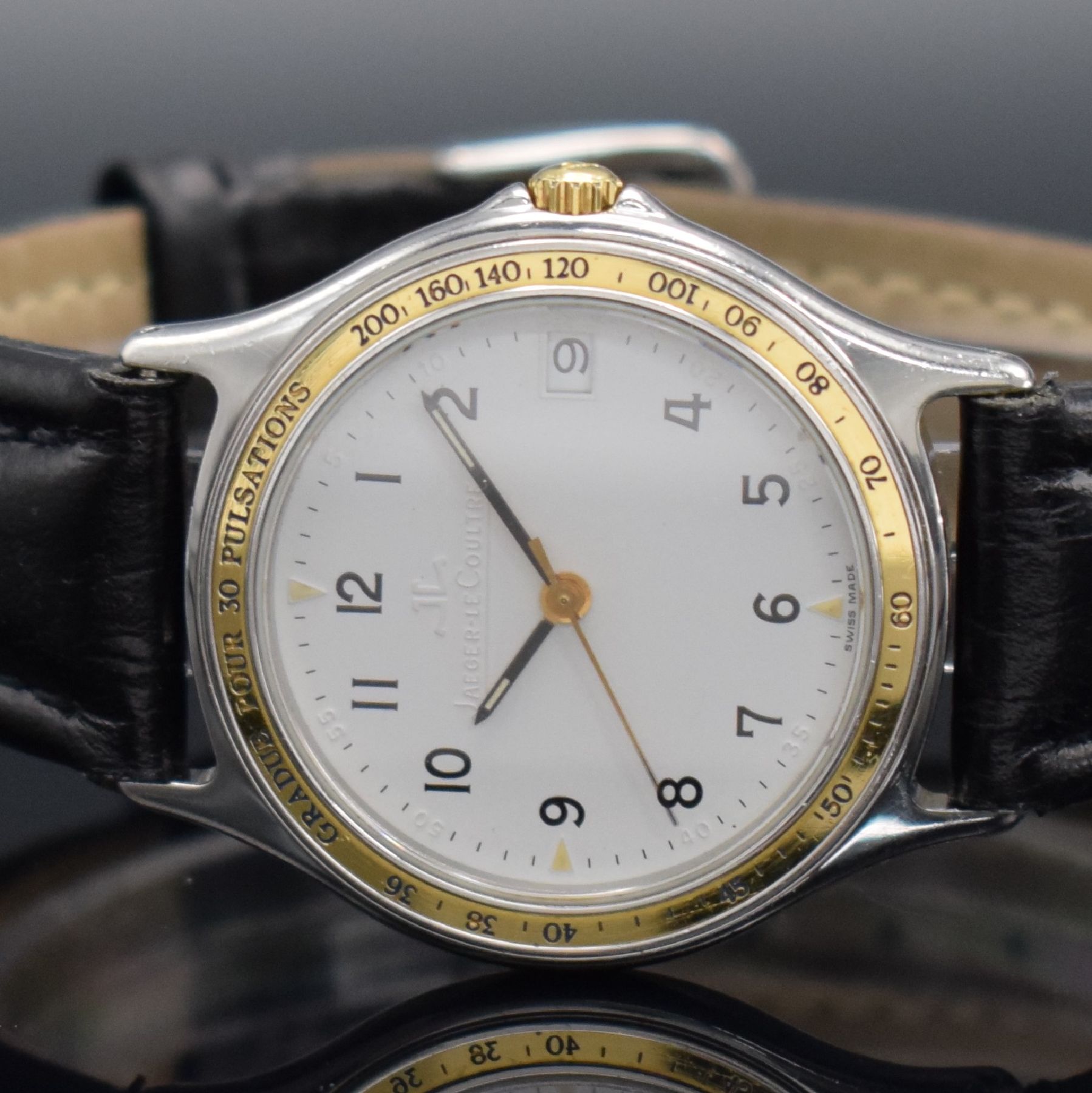 Detail a: Jaeger-LeCoultre Armbanduhr in Stahl/Gold, Schweiz um 1985, 4-fach verschr. Geh. Ref. 113.5.06, eingel. Goldlünette m. Pulsations- skala, quarz, ...