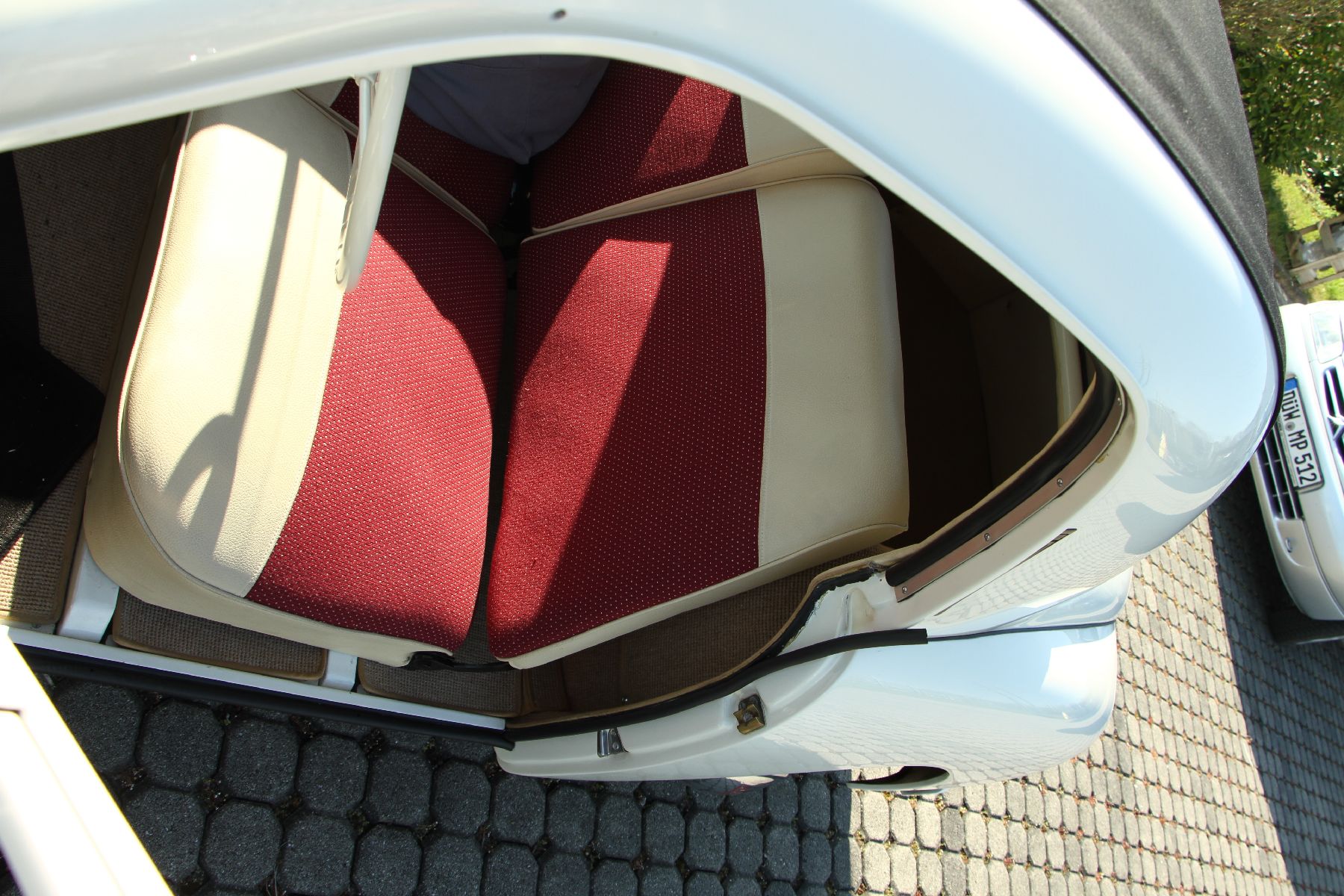 Detail e: Gutbrod Ploching Superior Cabrio Limousine, Fahrgestellnummer: 80118, EZ 01/1952, 1 Halter im deutschen Brief, Laufleistung abgelesen 99.527 km, HU ...