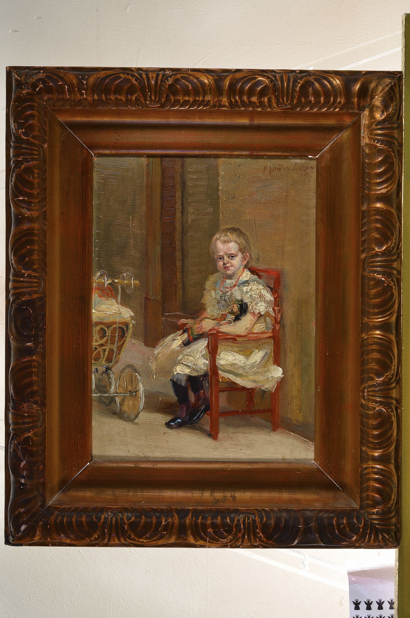 Detail k: August Heitmüller, 1873 Gümmer-1935 Meran, Sitzendes Kind mit Puppe und Puppenwagen, Öl/ Holz, rechts oben signiert, ca. 40x29cm, R. ca. 60x50cm