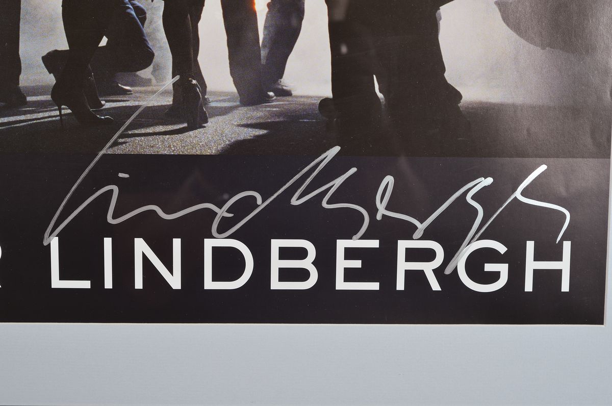 Detail a: Peter Lindbergh, 1944 - 2019, Offsetlitho, aus 2008, handsigniert, ca. 84 x 59.5 cm, Moenchehaus Museum Goslar Rahmen 67 x 87 cm