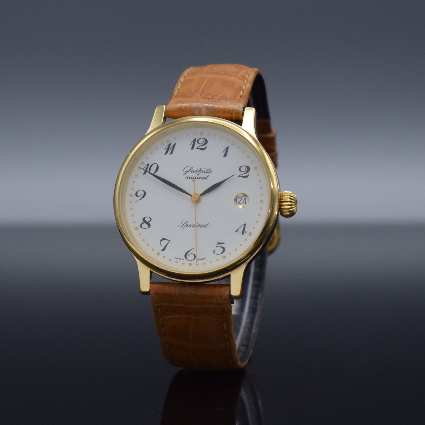 Detail b: GLASHÜTTE ORIGINAL Spezimat große Armbanduhr Kal. 10-30, Deutschland um 1992, Automatik, verg. Geh. m. aufgedr. Stahlboden, orig. Lederband, neutr. ...