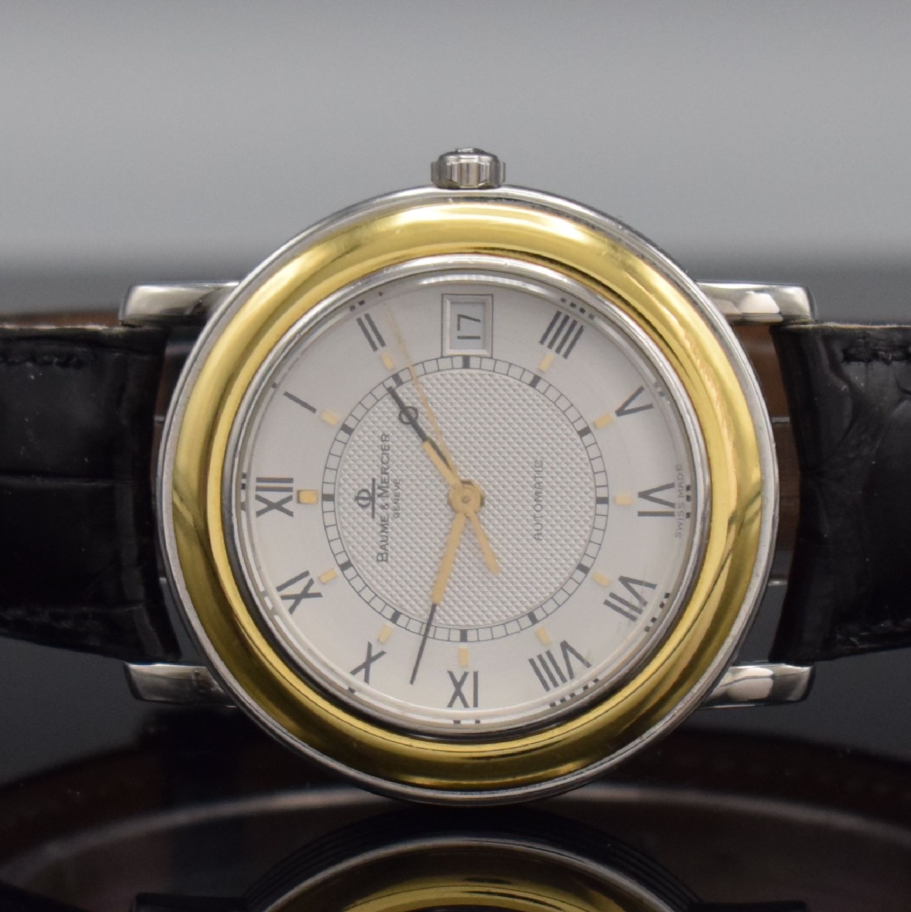 Detail a: BAUME & MERCIER Fleetwood Herrenarmbanduhr in Edelstahl/Gold, Schweiz um 1995, Automatik, Ref. 3137.018, Boden 6-fach verschr. 2x Schr. fehl., ...