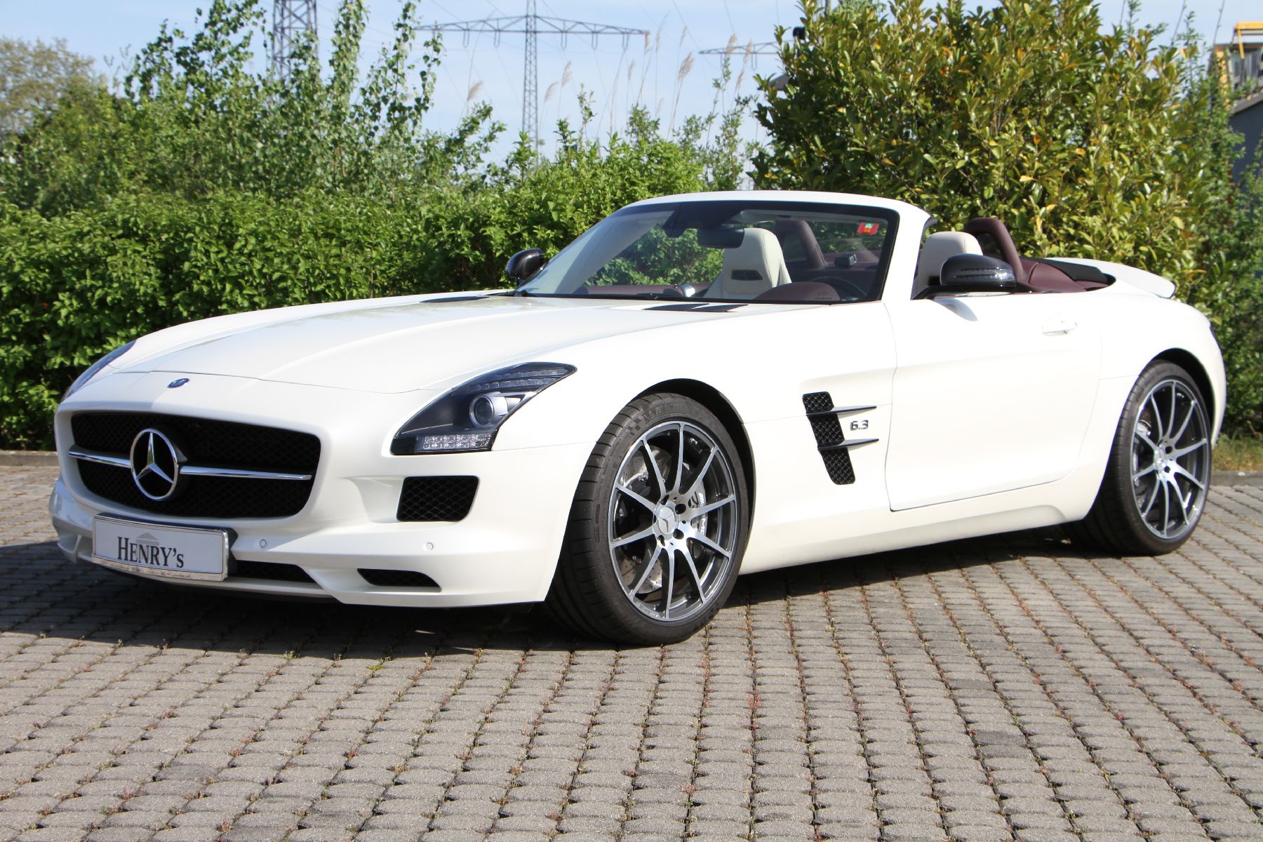 Detail b: Mercedes-Benz SLS AMG GT Roadster, Fahrgestellnummer: WMX1974781A010305, EZ 06/2013, Laufleistung 18.900 km, HU 04/2021, 435 kW/591 PS, 8-Zylinder, ...