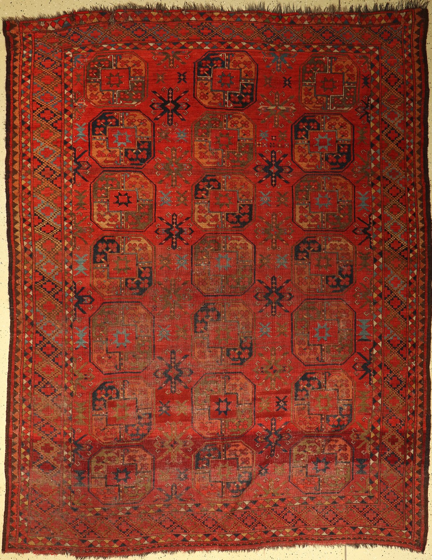Ersari antik, Turkmenistan, um 1900, Wolle auf Wolle, ca. 274 x 216 cm, EHZ: 5