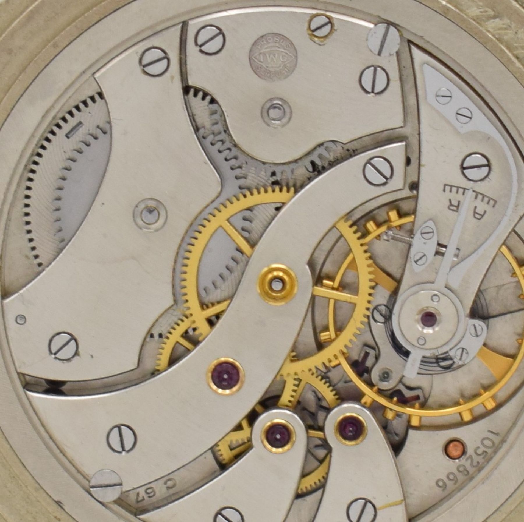 Detail d: IWC KM Beobachtungsuhr der deutschen Kriegsmarine, Schweiz um 1942, Nickelgeh. m. gedr. Deckeln, deutsche Hoheitszeichen auf dem Rückdeckel ...