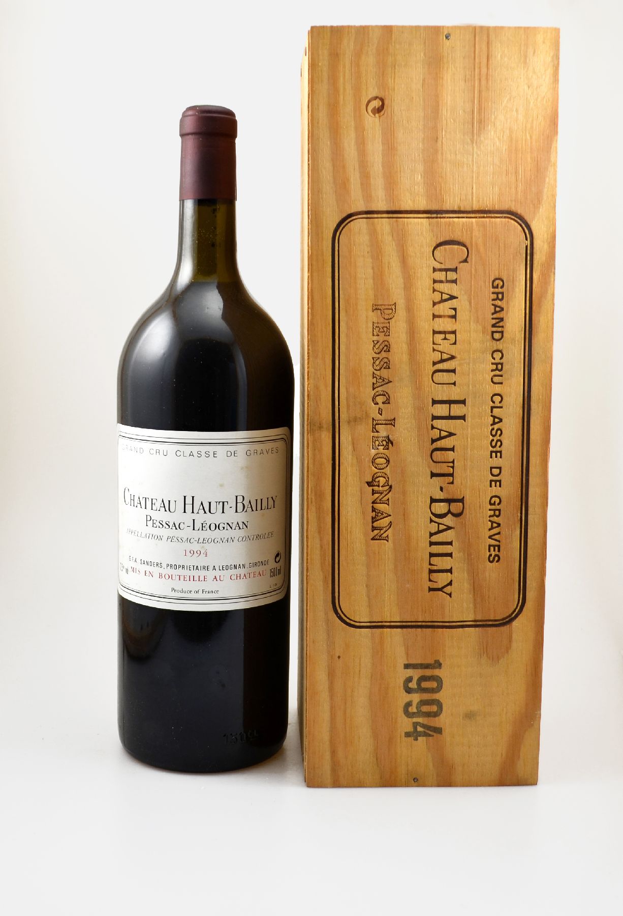 Detail a: 2 Magnumflaschen 1994 Chateau Haut-Bailly, Pessac-Leognan, Grand Cru Classe de Graves, je ca. 150 cl, 12,5 % Vol., Füllstände: je ca.top shoulder, ...