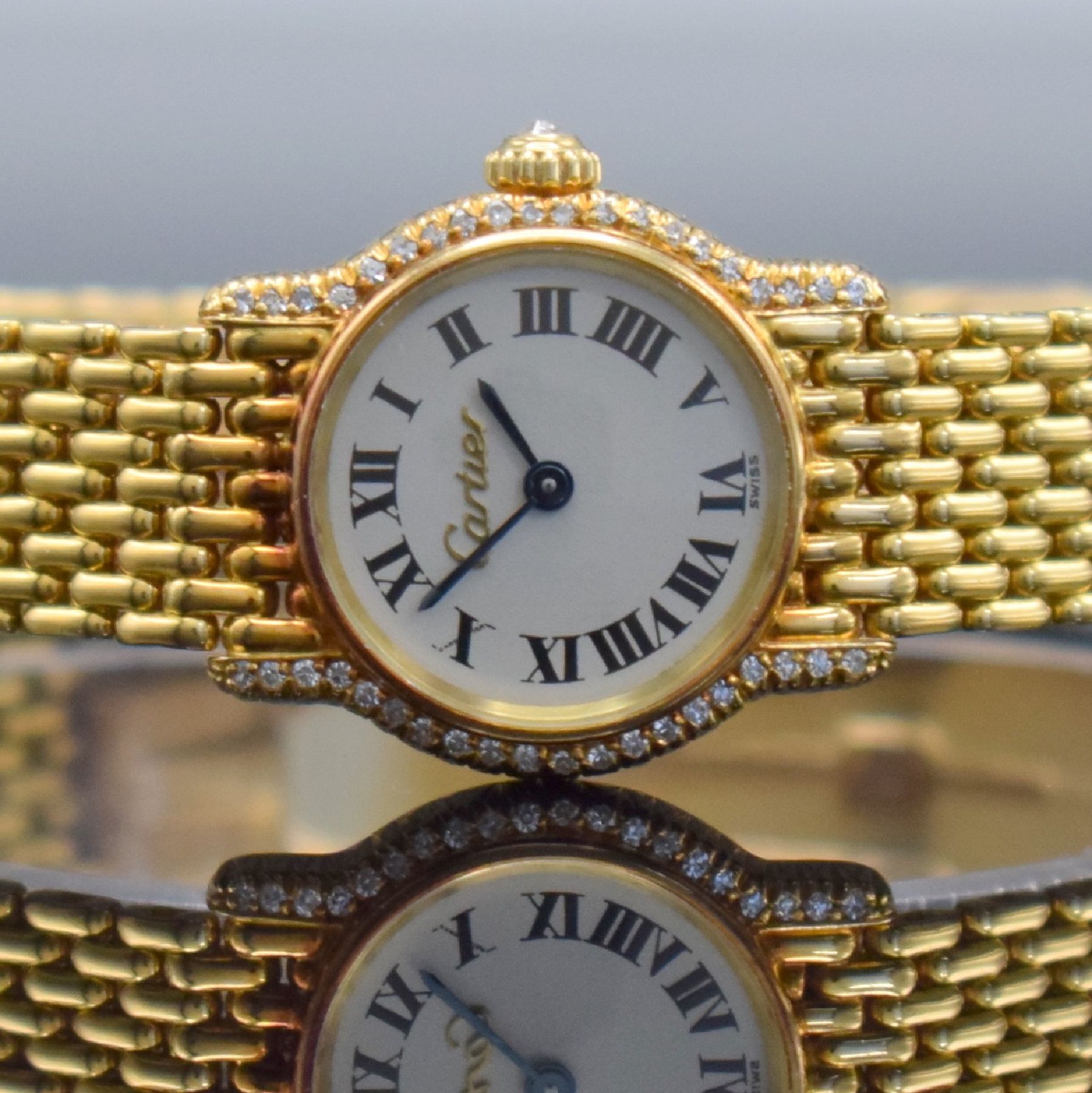 Detail a: CARTIER Damenarmbanduhr Serie Riviera, Schweiz 1980er Jahre, GG 750/000 inkl. Gliederband m. Faltschl., Boden 4-fach verschr., Lünette wie Krone ...